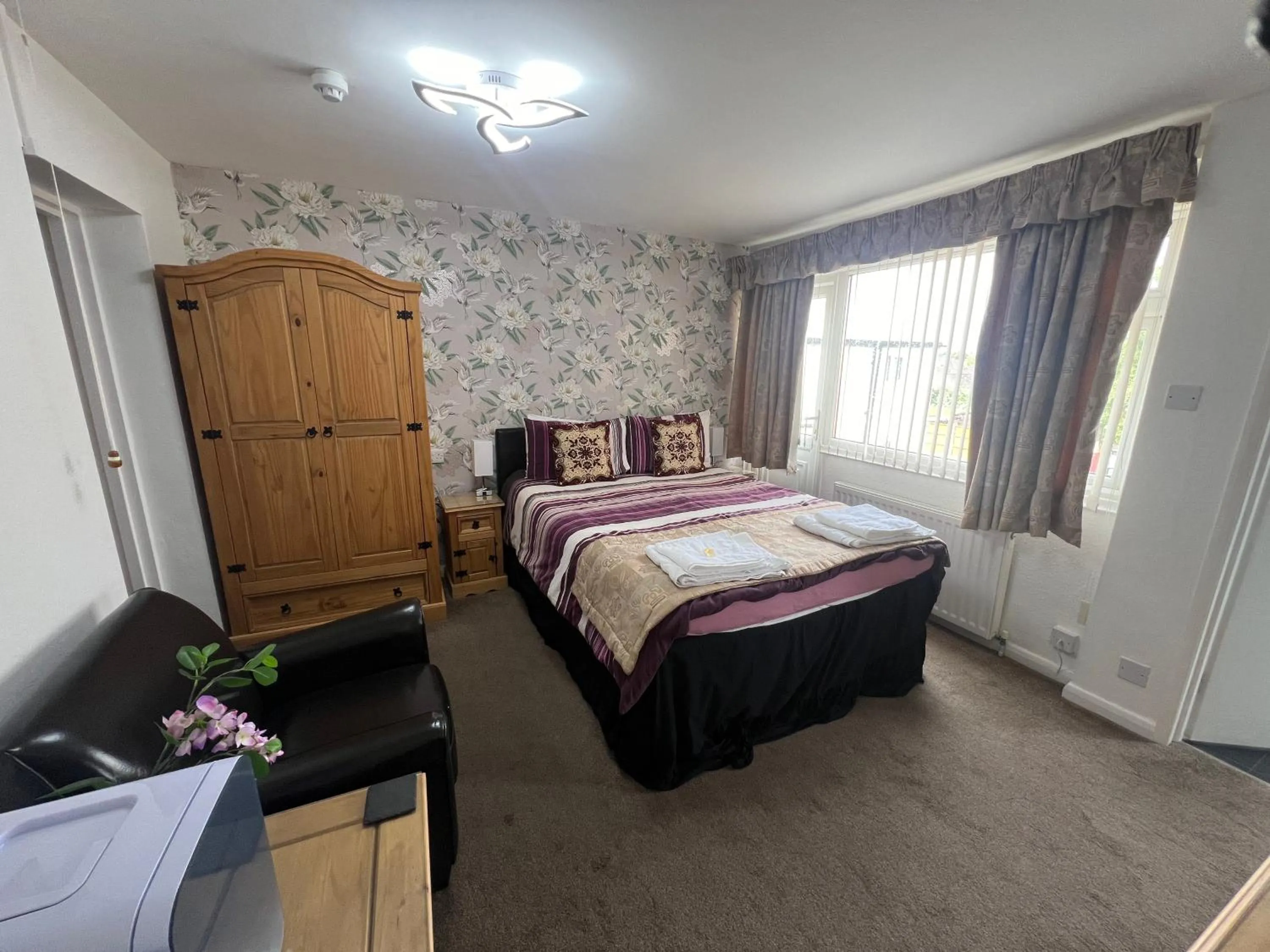 Bed in The Northdale Hotel Ltd