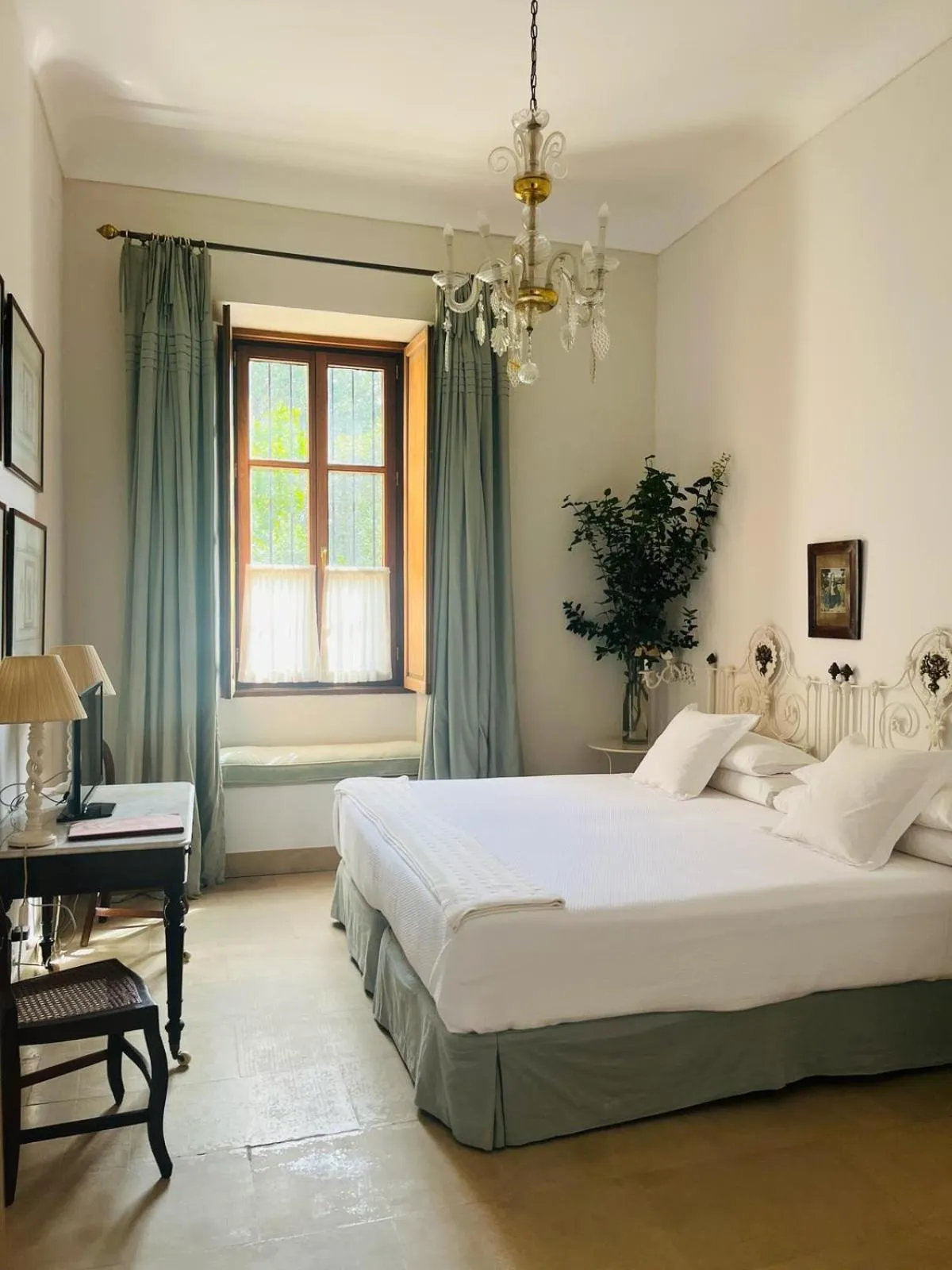 Bedroom, Bed in Casa Viña de Alcántara