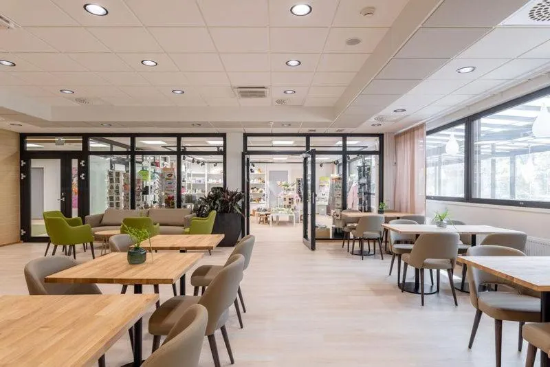 Seating area in Hotel Kruunupuisto