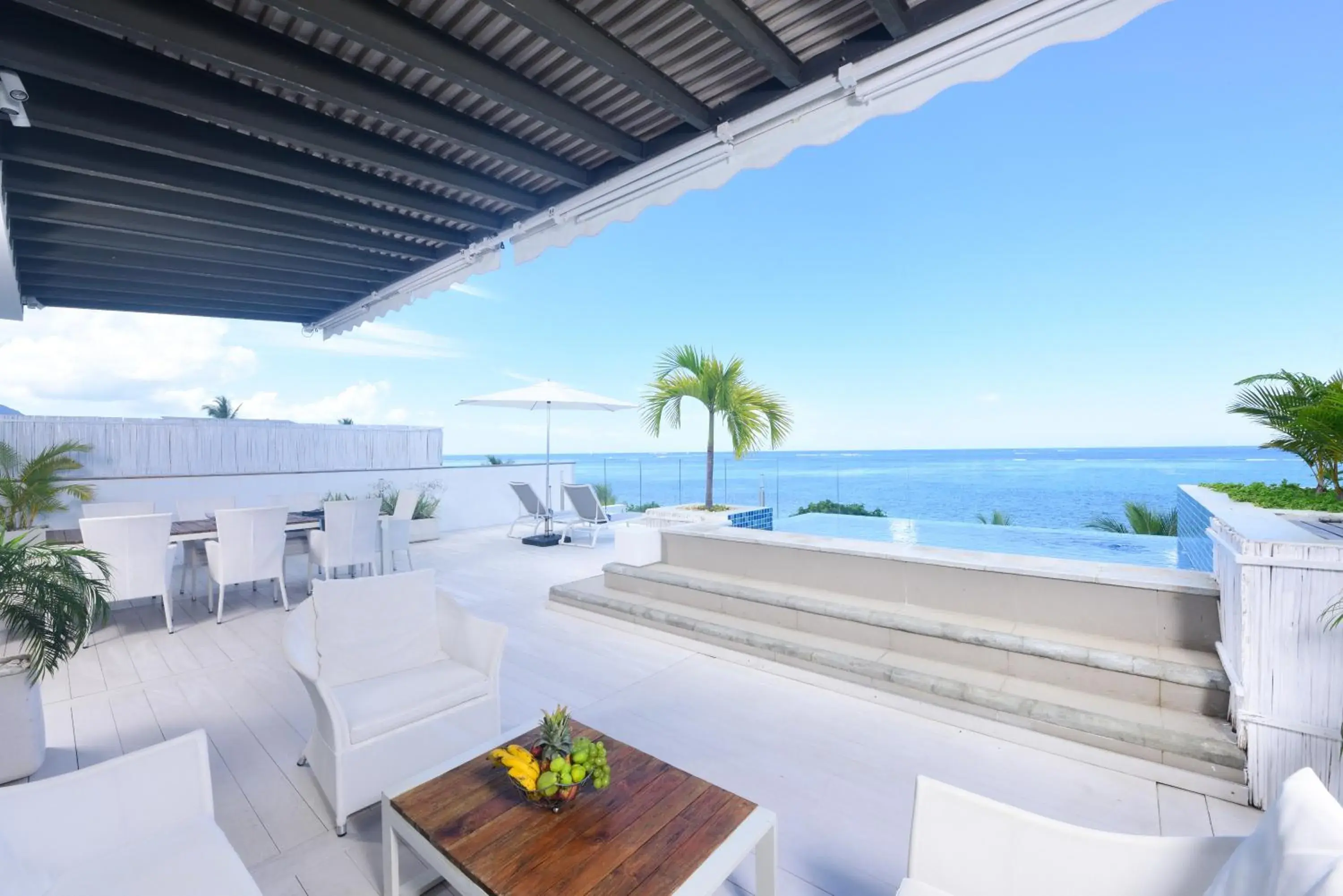 Open Sky Penthouse Open Sky Penthouse