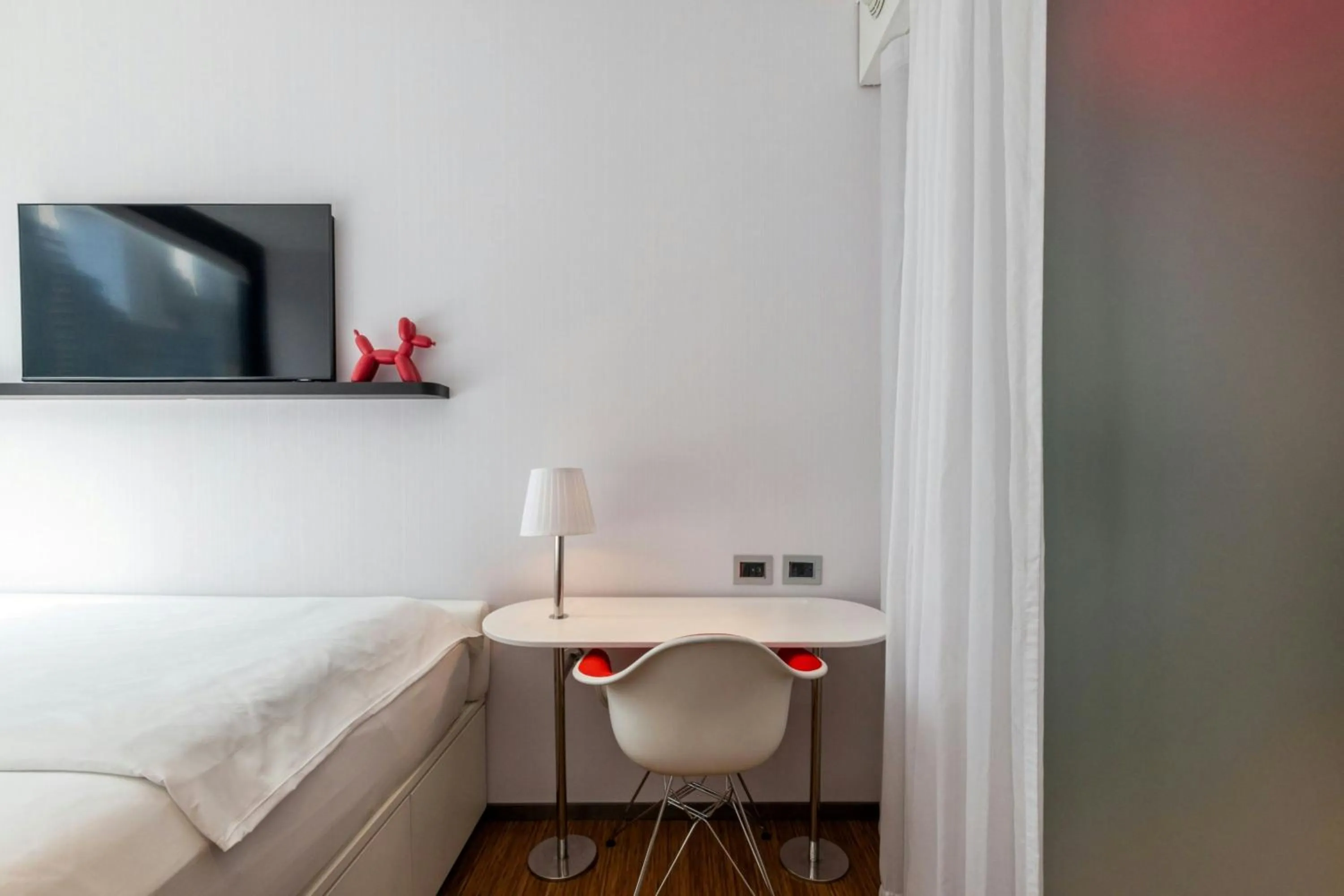 Bedroom, Bed in citizenM New York Bowery