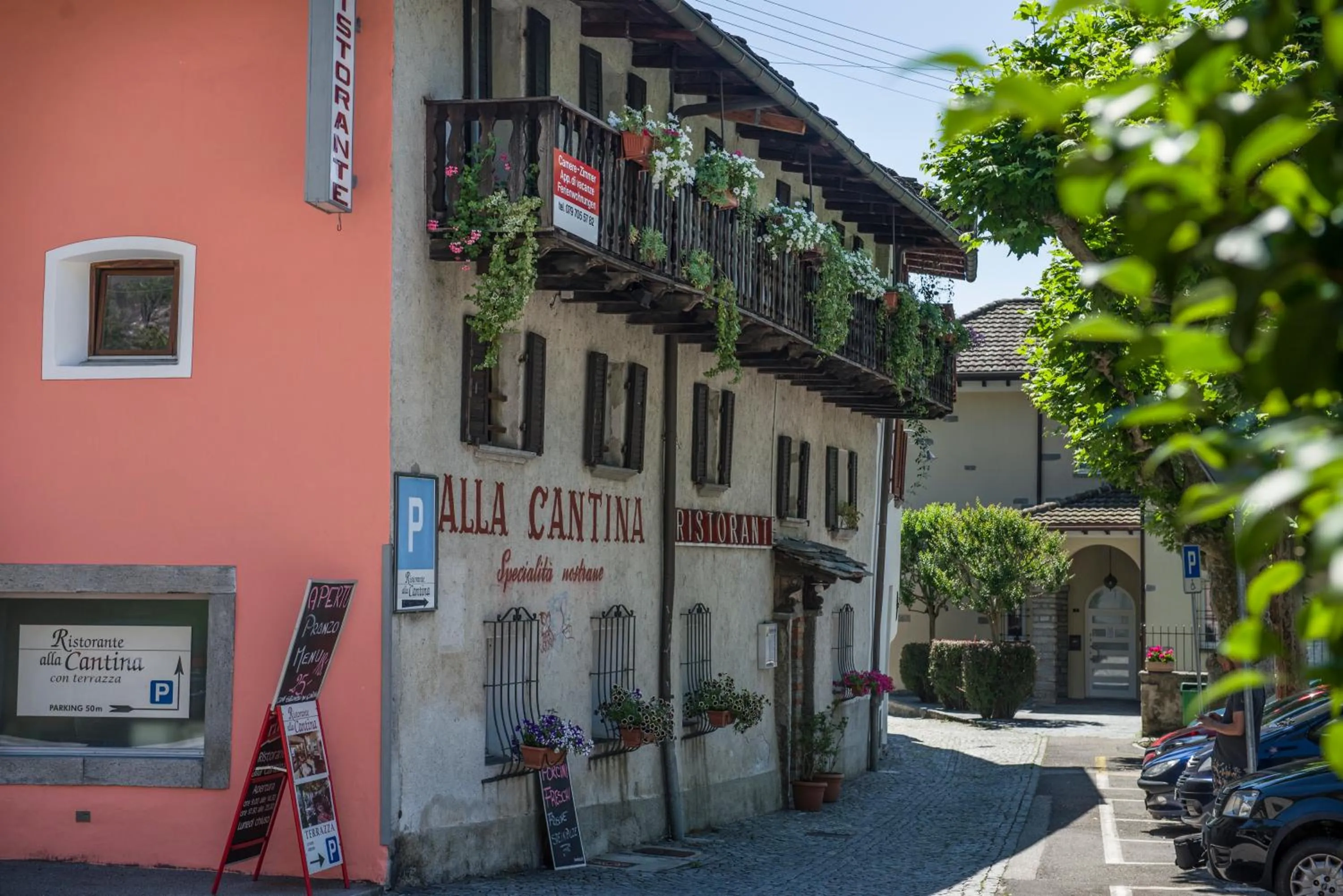 Restaurant/places to eat in Alloggi Alla Cantina