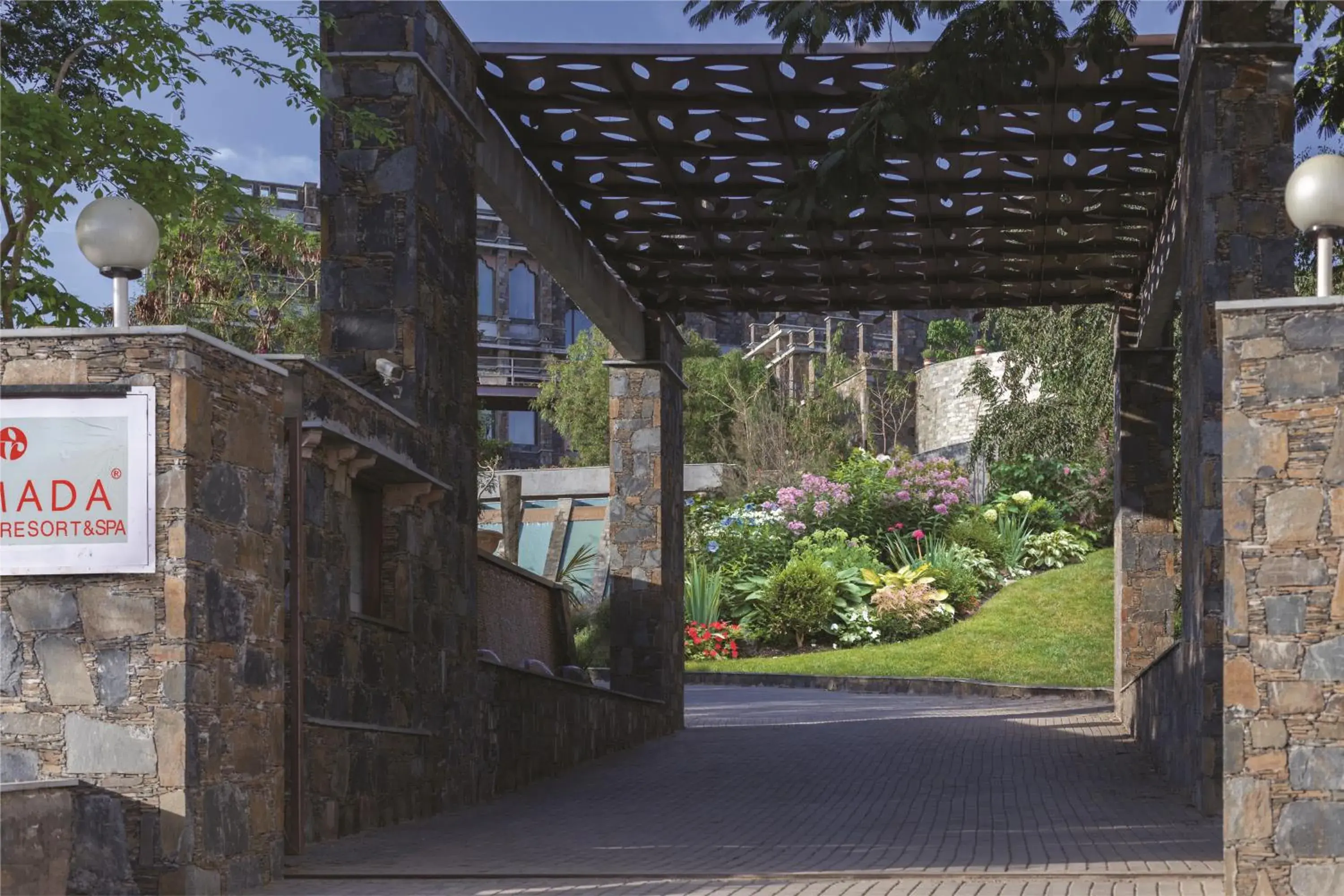 Facade/entrance in Ramada by Wyndham Udaipur Resort and Spa Facade/entrance in Ramada by Wyndham Udaipur Resort and Spa