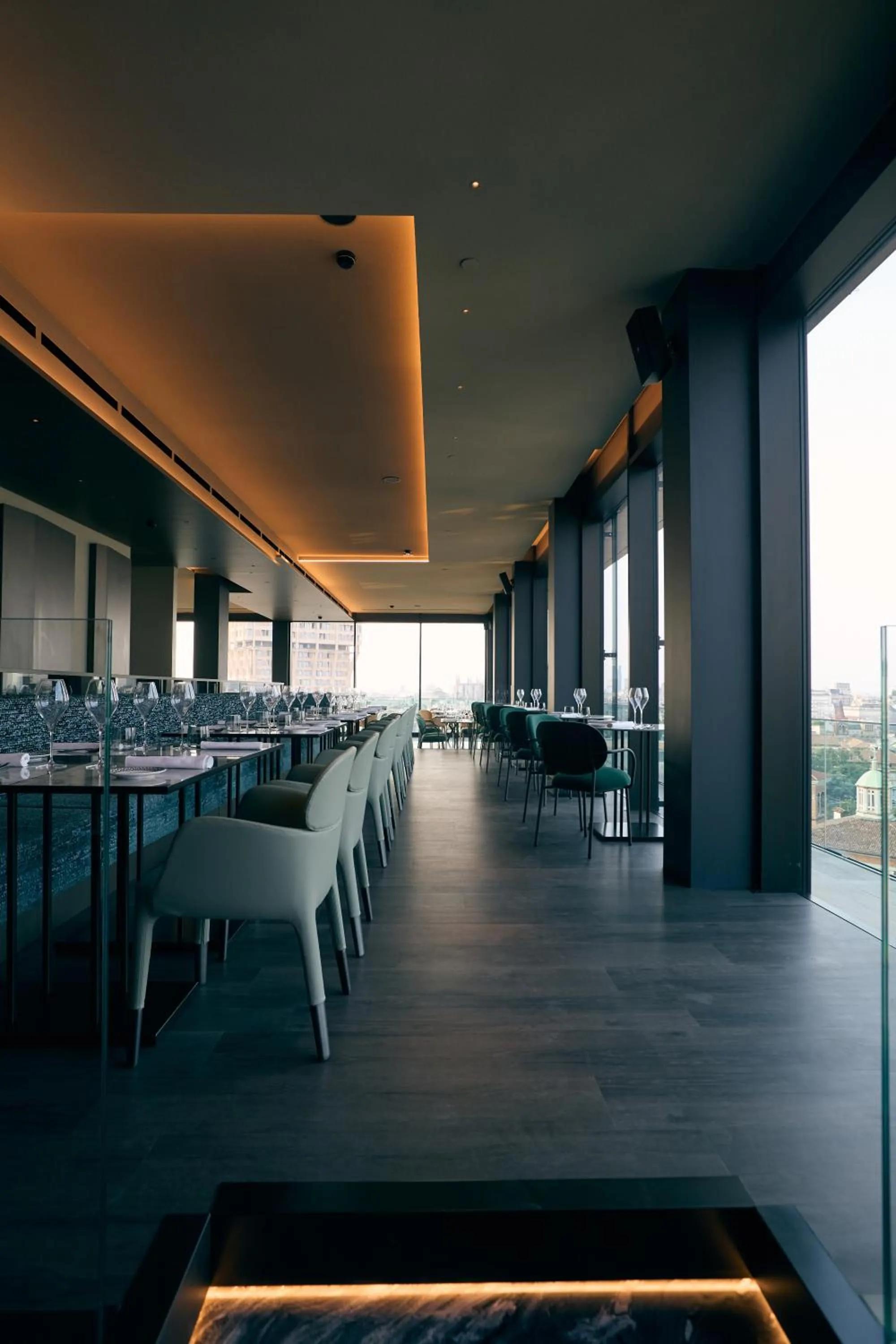 Restaurant/places to eat in Uptown Palace