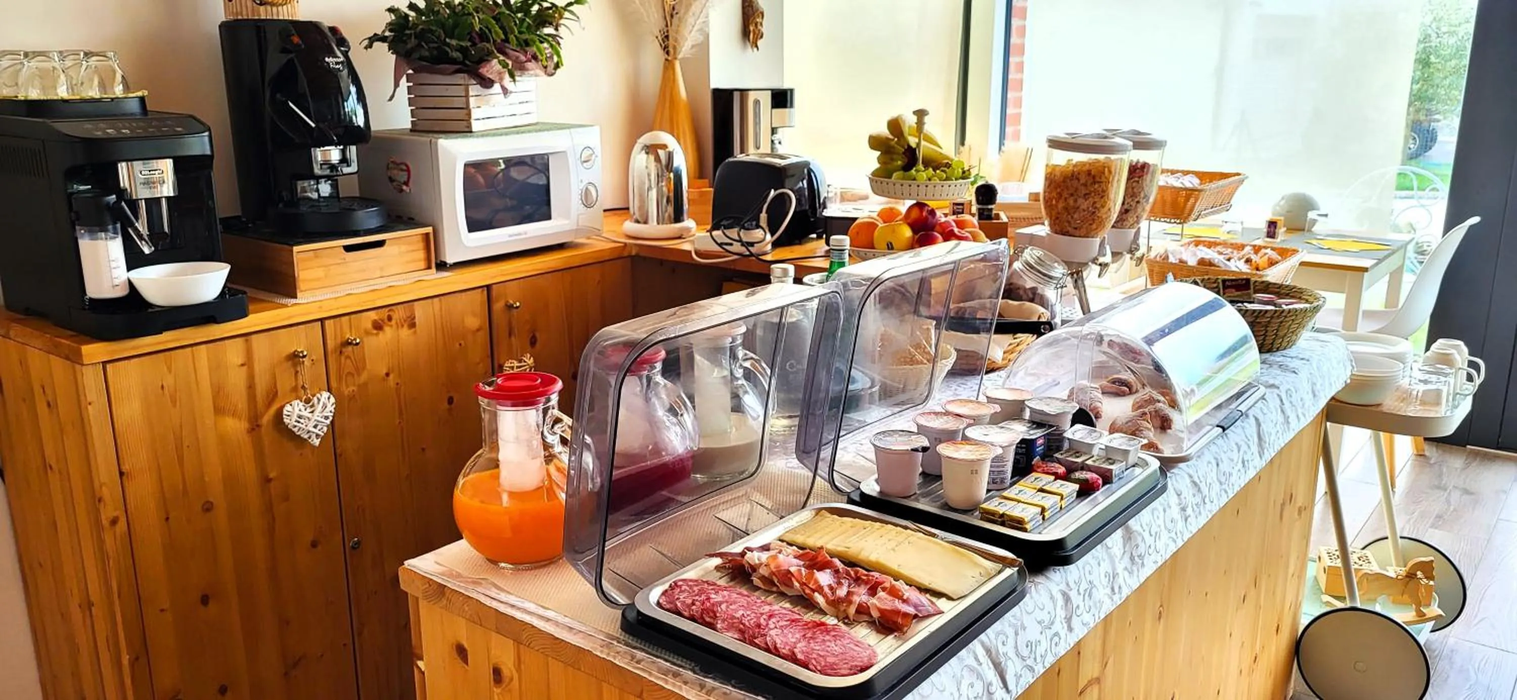 Continental breakfast in Stella del Garda