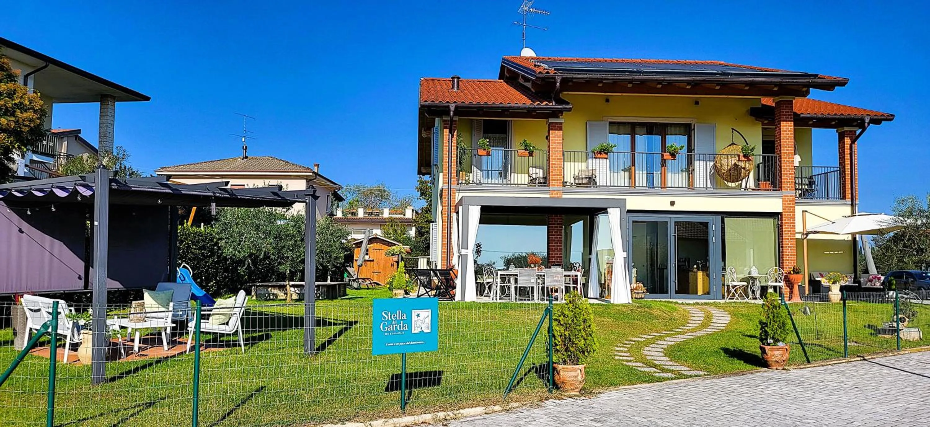 Property building in Stella del Garda