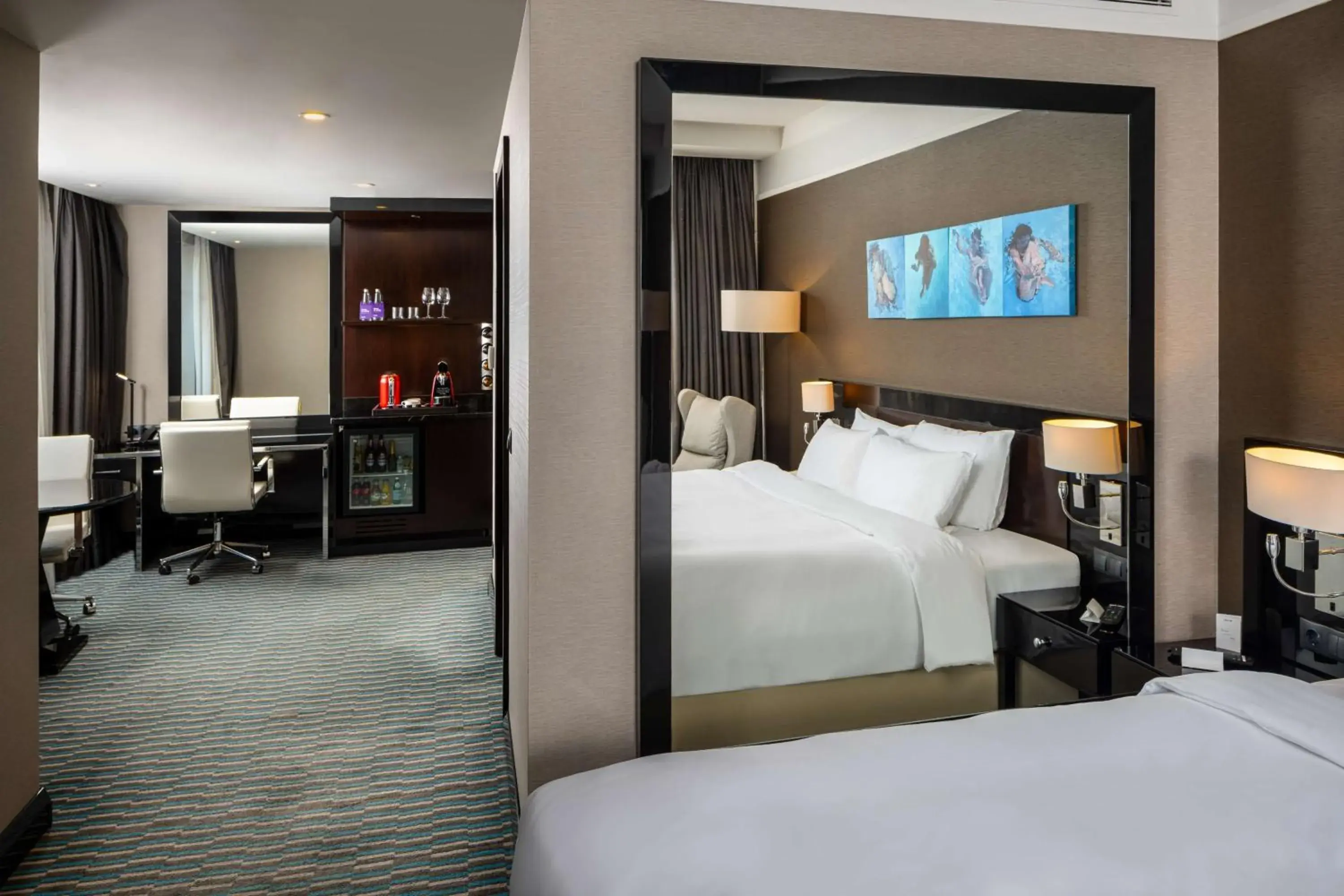 Bedroom, Bed in Radisson Blu Leogrand Hotel Bedroom, Bed in Radisson Blu Leogrand Hotel