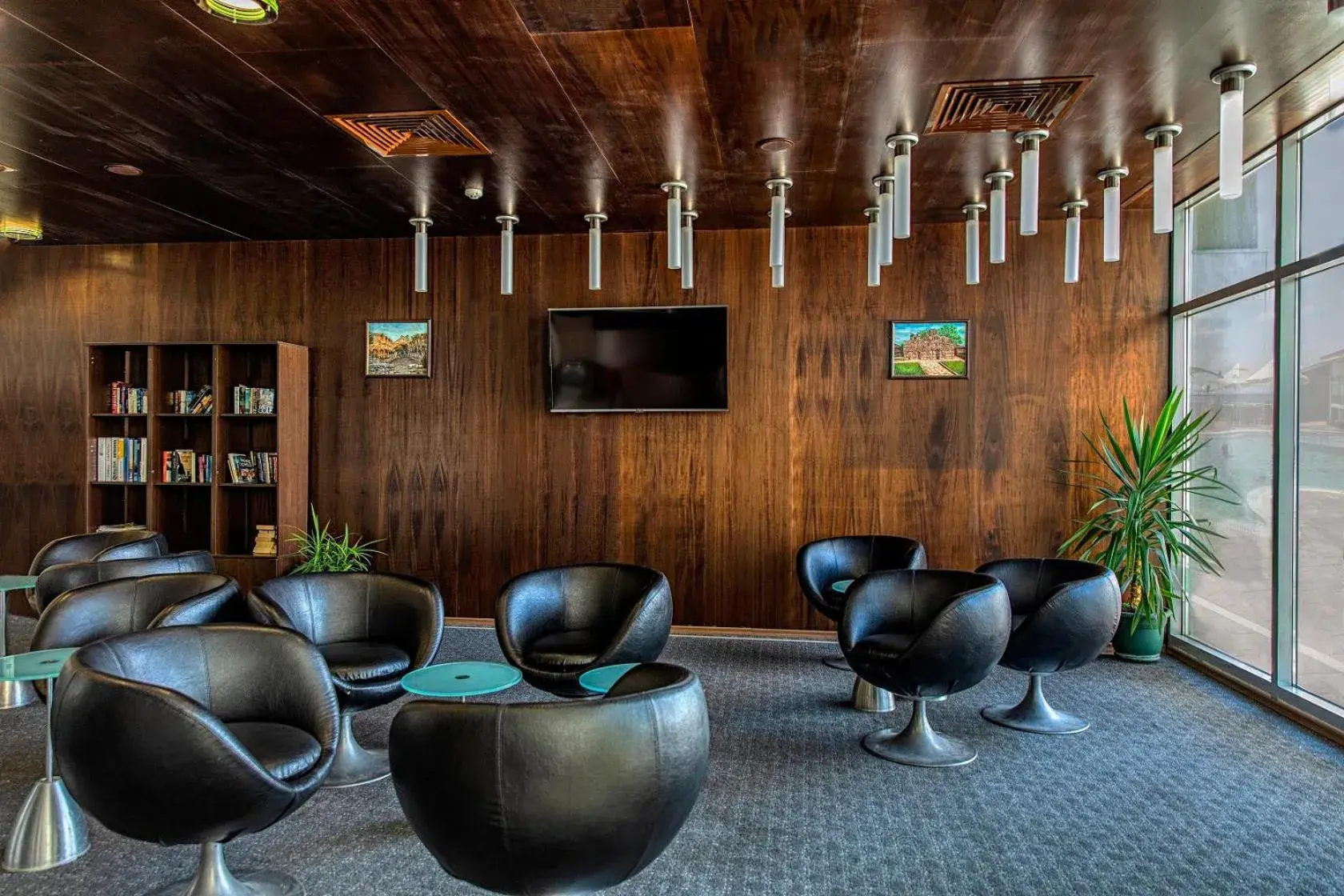 Lounge or bar in MPM Hotel Arsena - Ultra All Inclusive Lounge or bar in MPM Hotel Arsena - Ultra All Inclusive