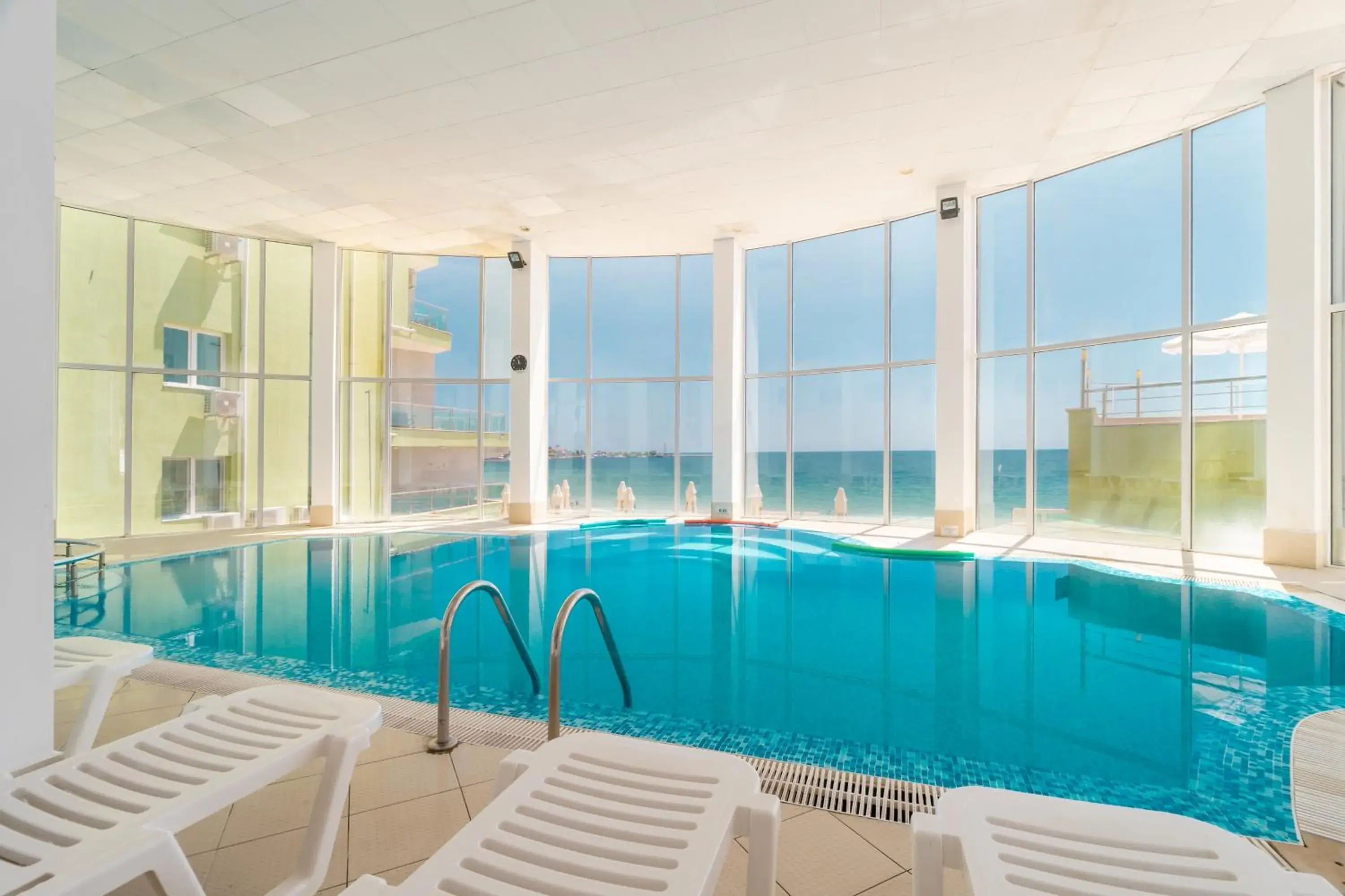 Swimming pool in MPM Hotel Arsena - Ultra All Inclusive Swimming pool in MPM Hotel Arsena - Ultra All Inclusive