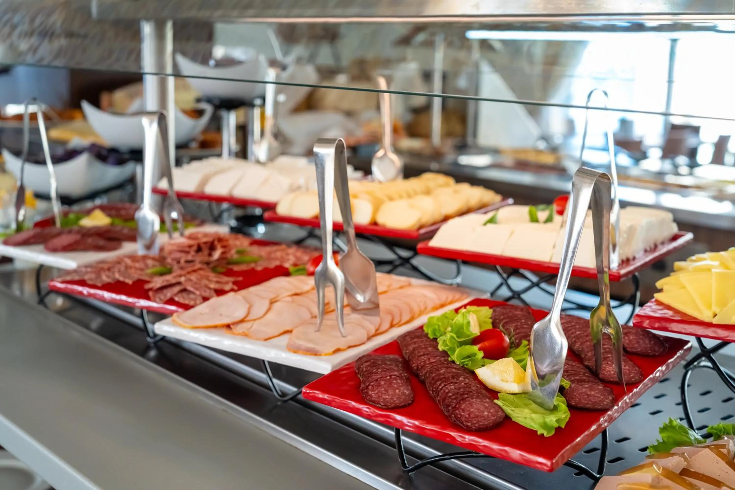 Food and drinks in MPM Hotel Arsena - Ultra All Inclusive