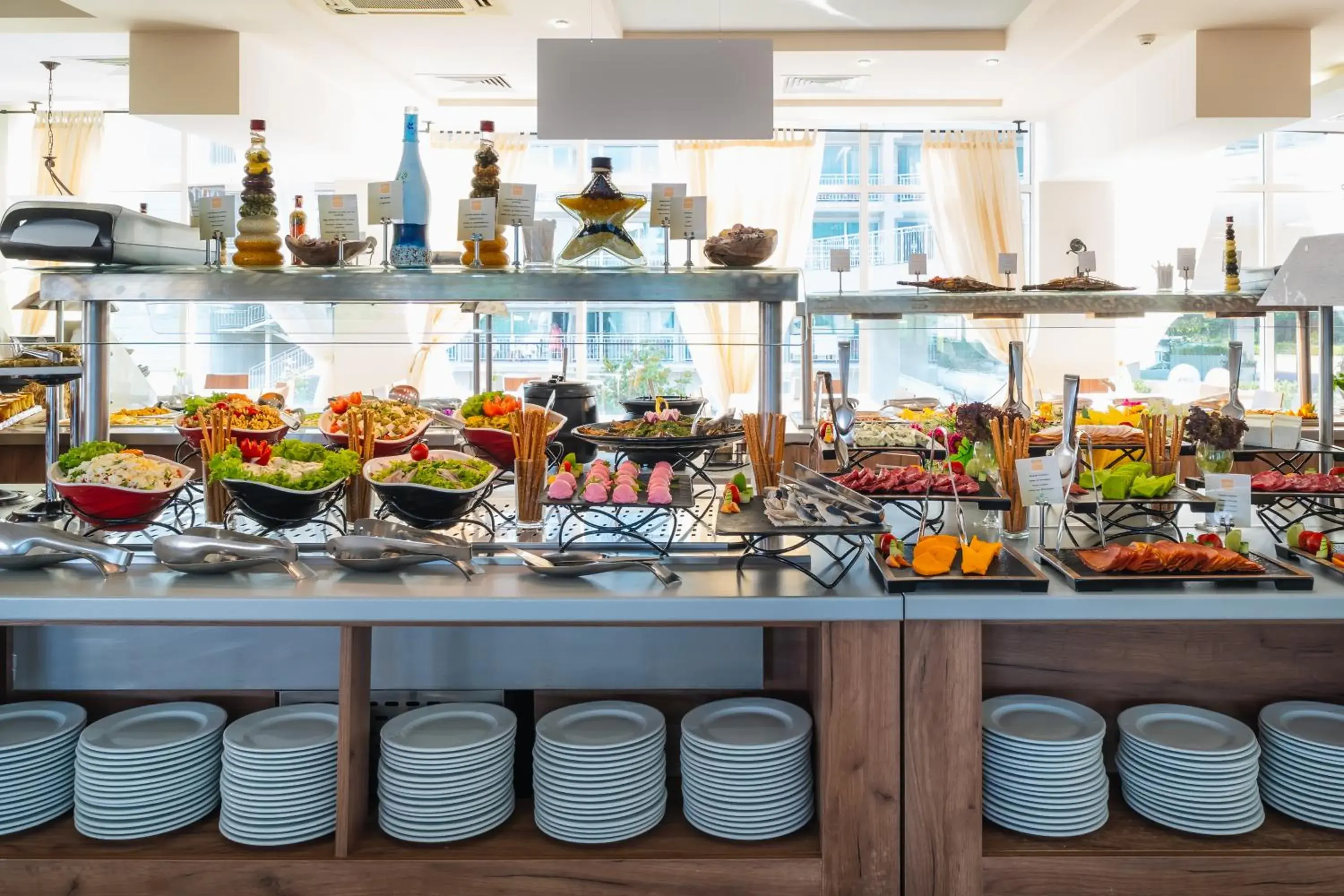 Restaurant/places to eat in MPM Hotel Arsena - Ultra All Inclusive Restaurant/places to eat in MPM Hotel Arsena - Ultra All Inclusive