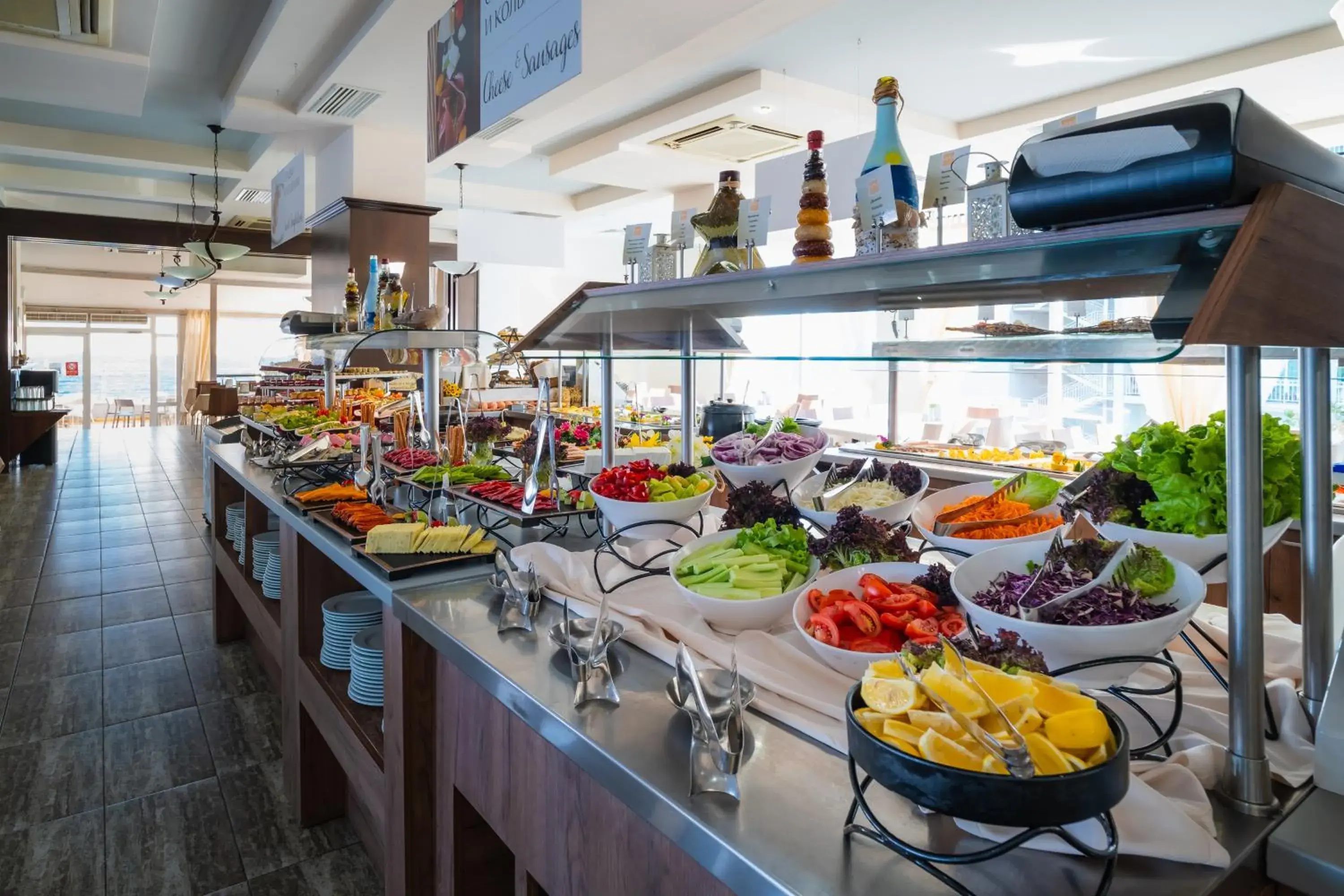 Food and drinks in MPM Hotel Arsena - Ultra All Inclusive Food and drinks in MPM Hotel Arsena - Ultra All Inclusive