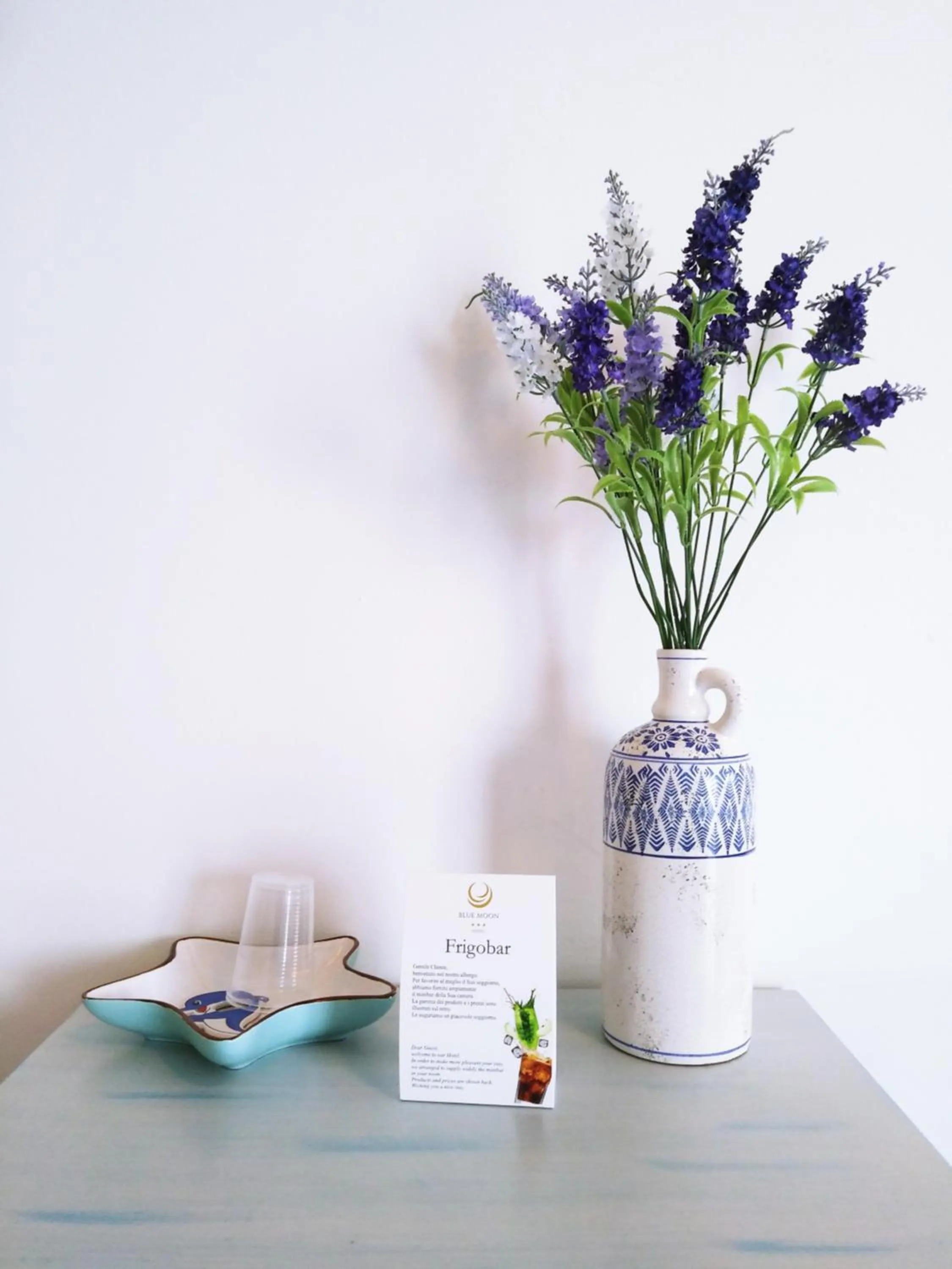 Decorative detail in Blue Moon Hotel