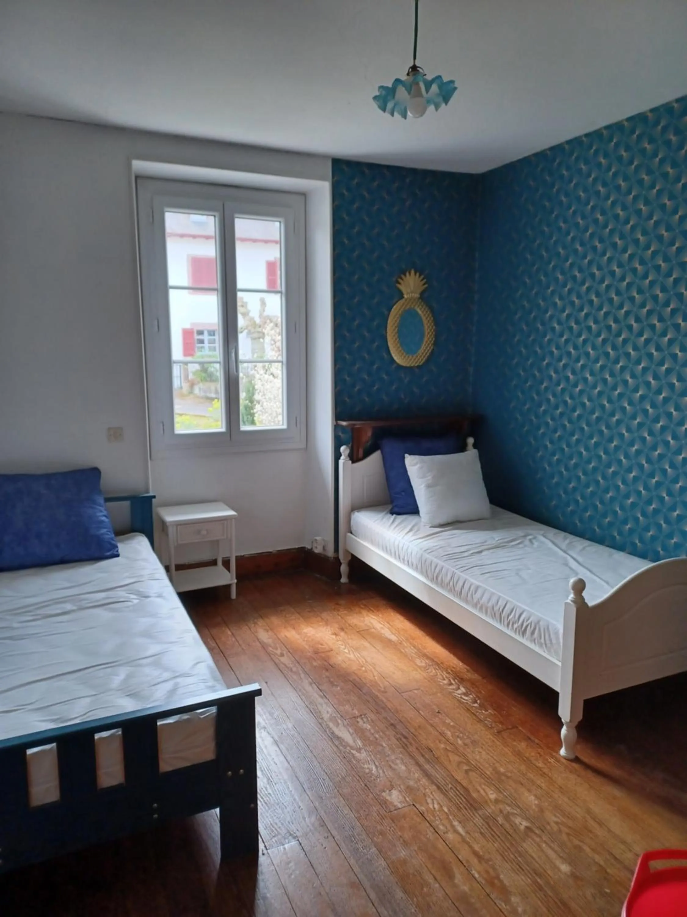 Photo of the whole room, Bed in Gite Compostella