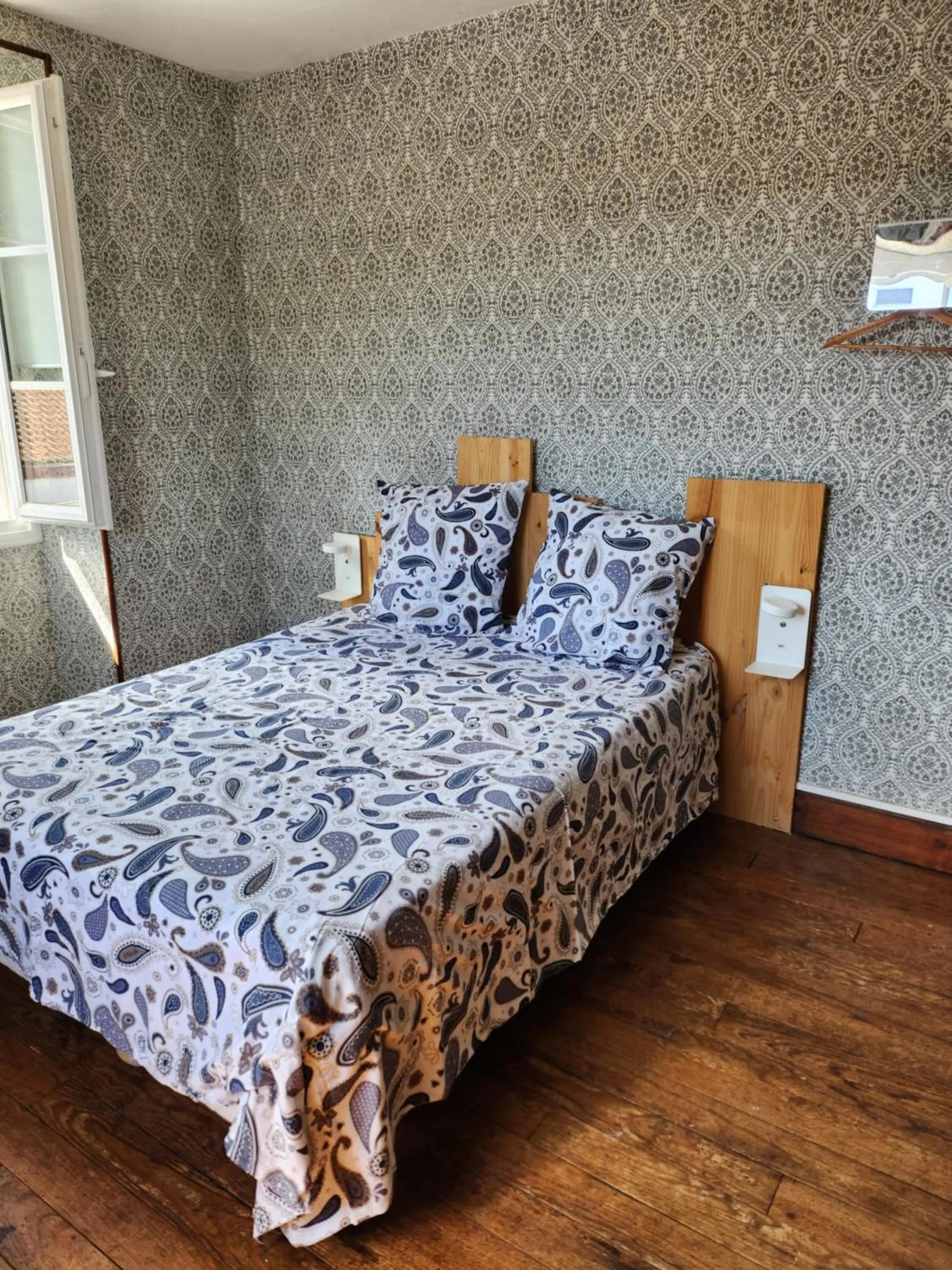 Bed in Gite Compostella