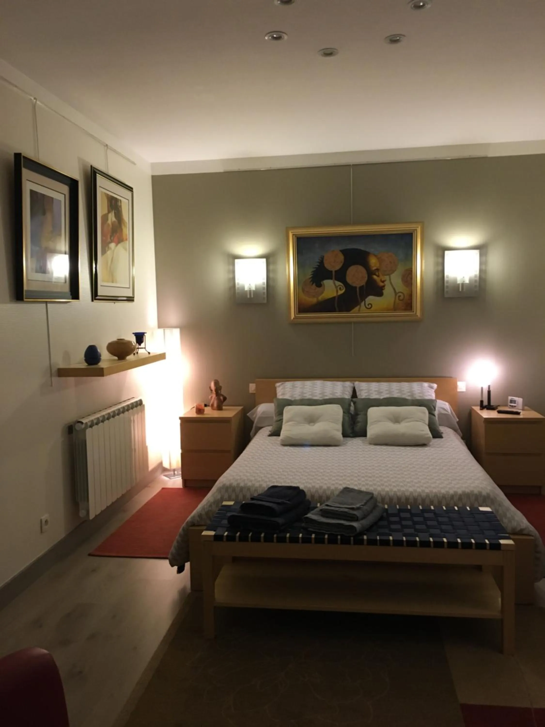 Bed in La Chambre des Amis