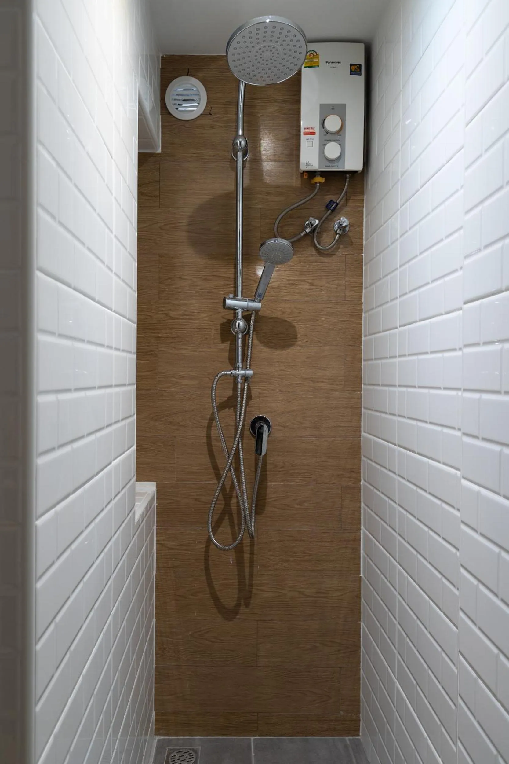 Bathroom in Siam Star Hotel