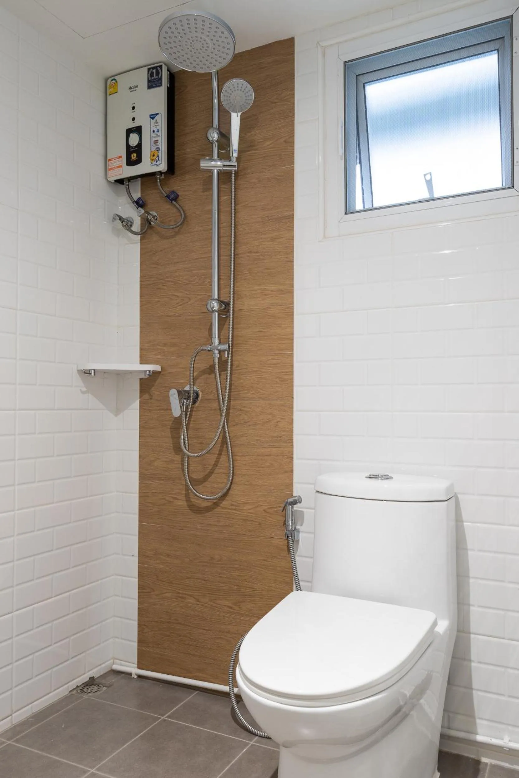 Bathroom in Siam Star Hotel