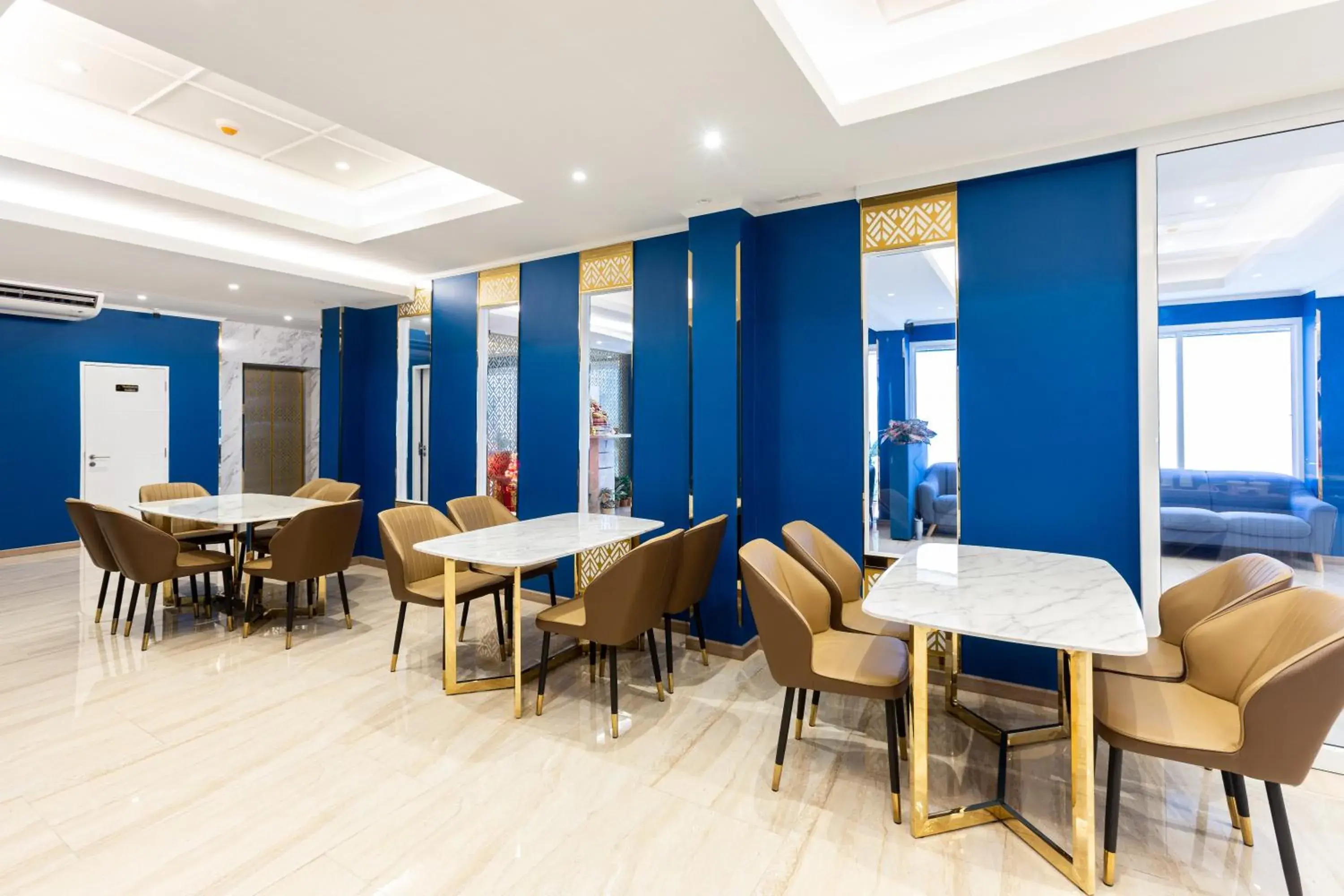 Restaurant/places to eat in Siam Star Hotel Restaurant/places to eat in Siam Star Hotel