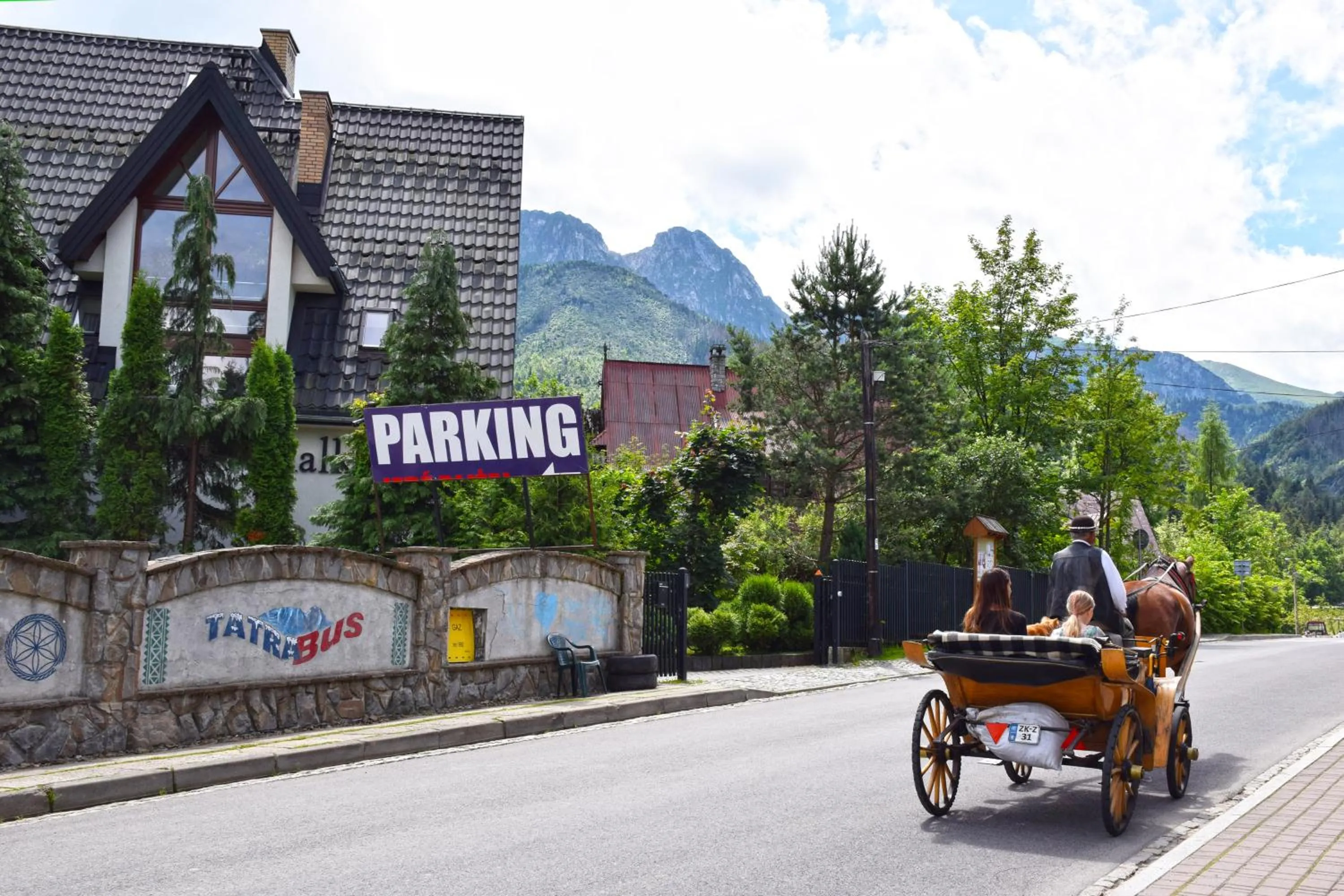 Street view in Willa Halka