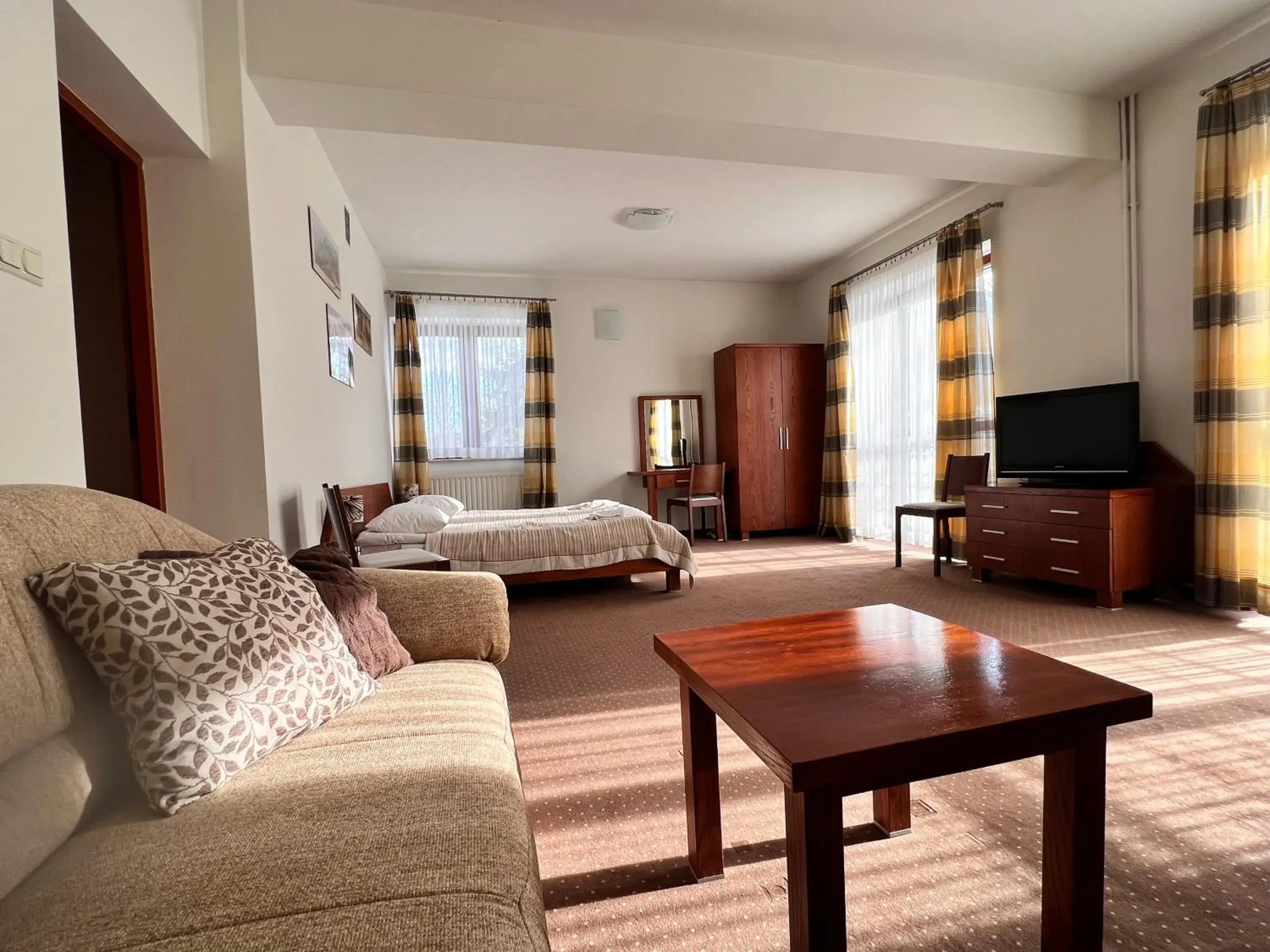 Bed in Willa Halka Bed in Willa Halka