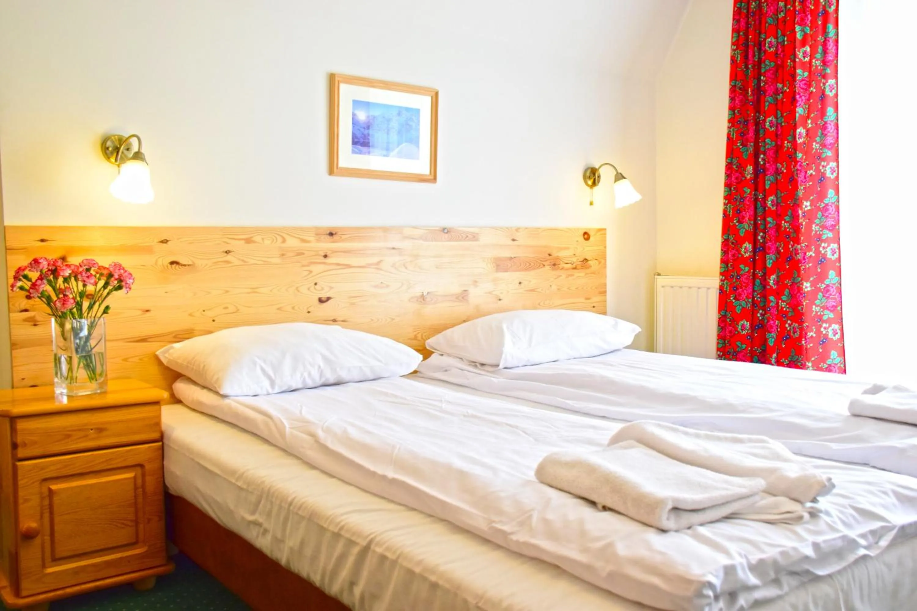 Photo of the whole room, Bed in Willa Halka