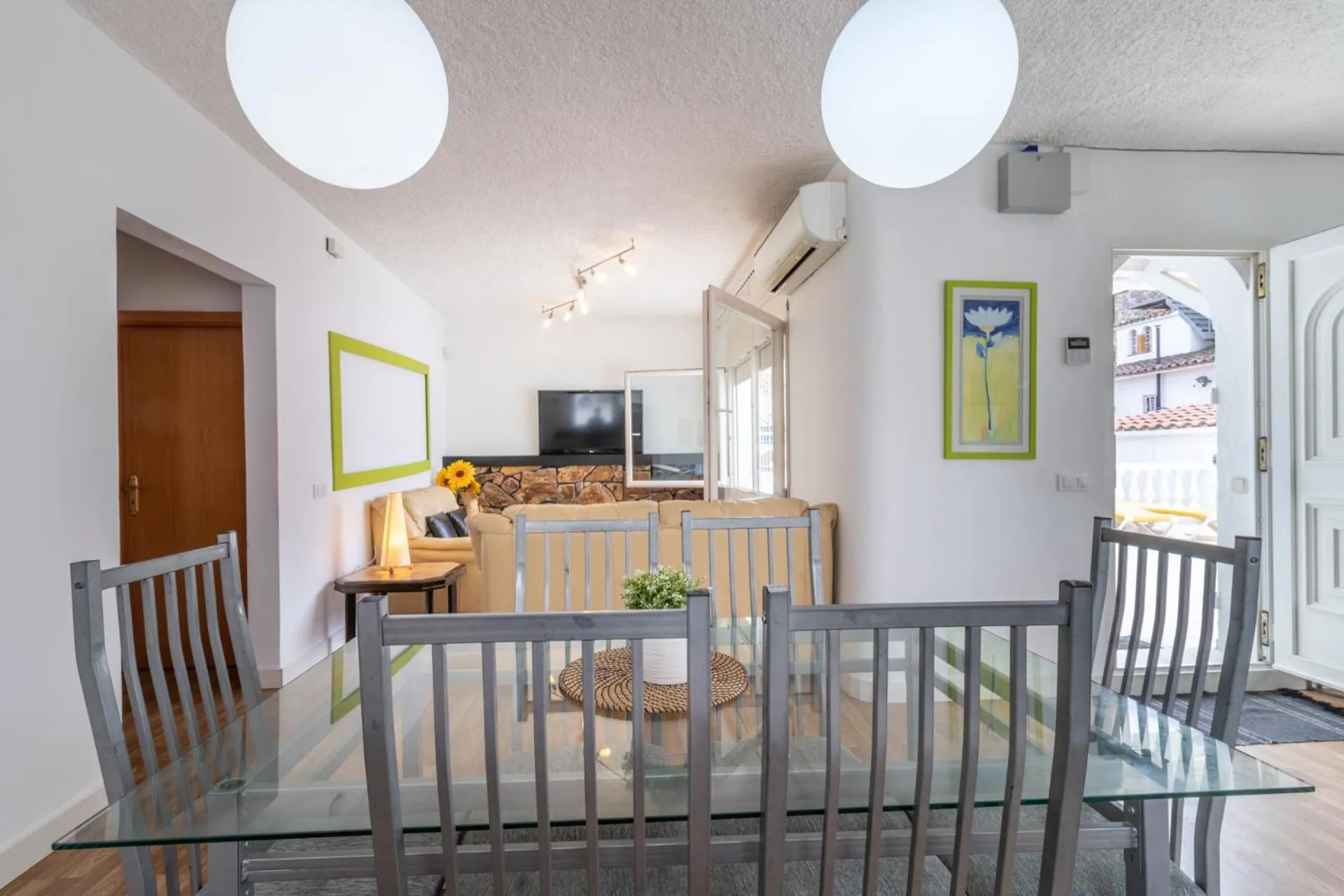Dining area in Goldhome - Montseny 11 - Private heated pool