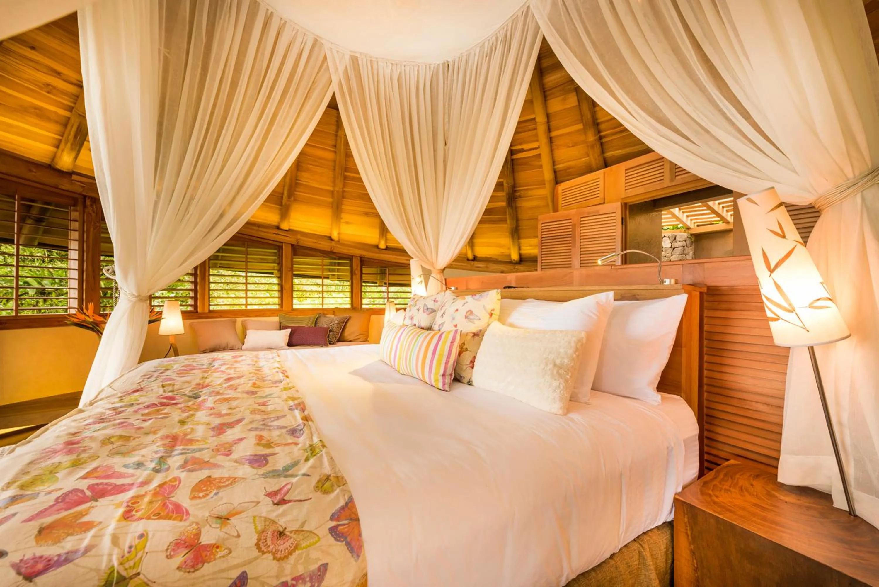 Bed in Origins Lodge