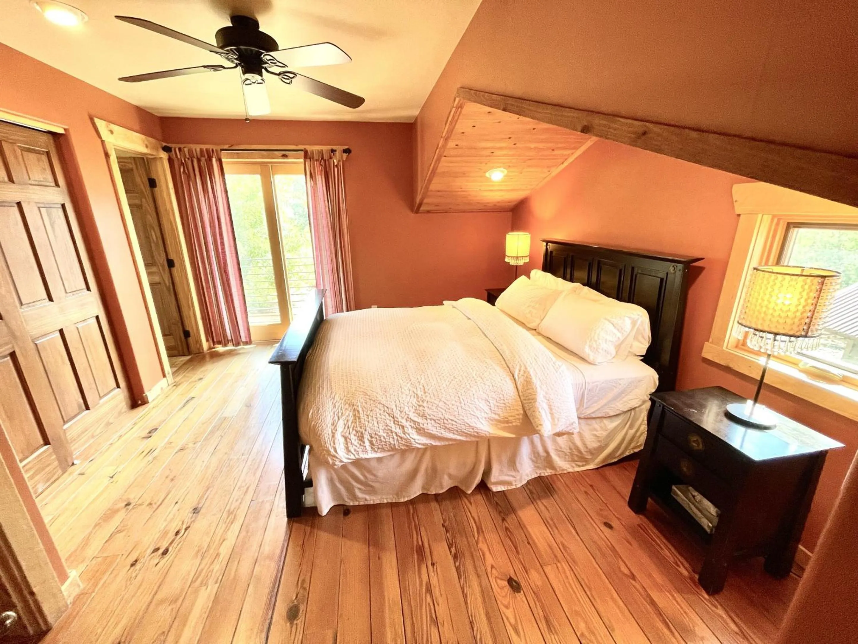 Bedroom, Bed in The Sanctuary by the Golf Course