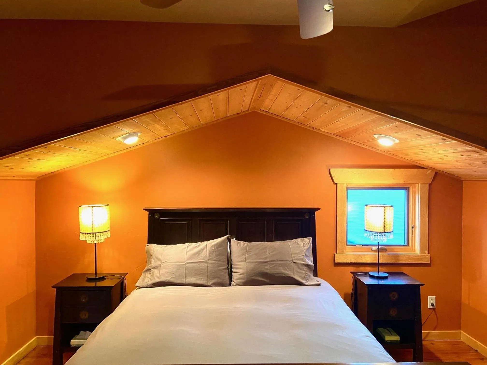 Bedroom, Bed in The Sanctuary by the Golf Course