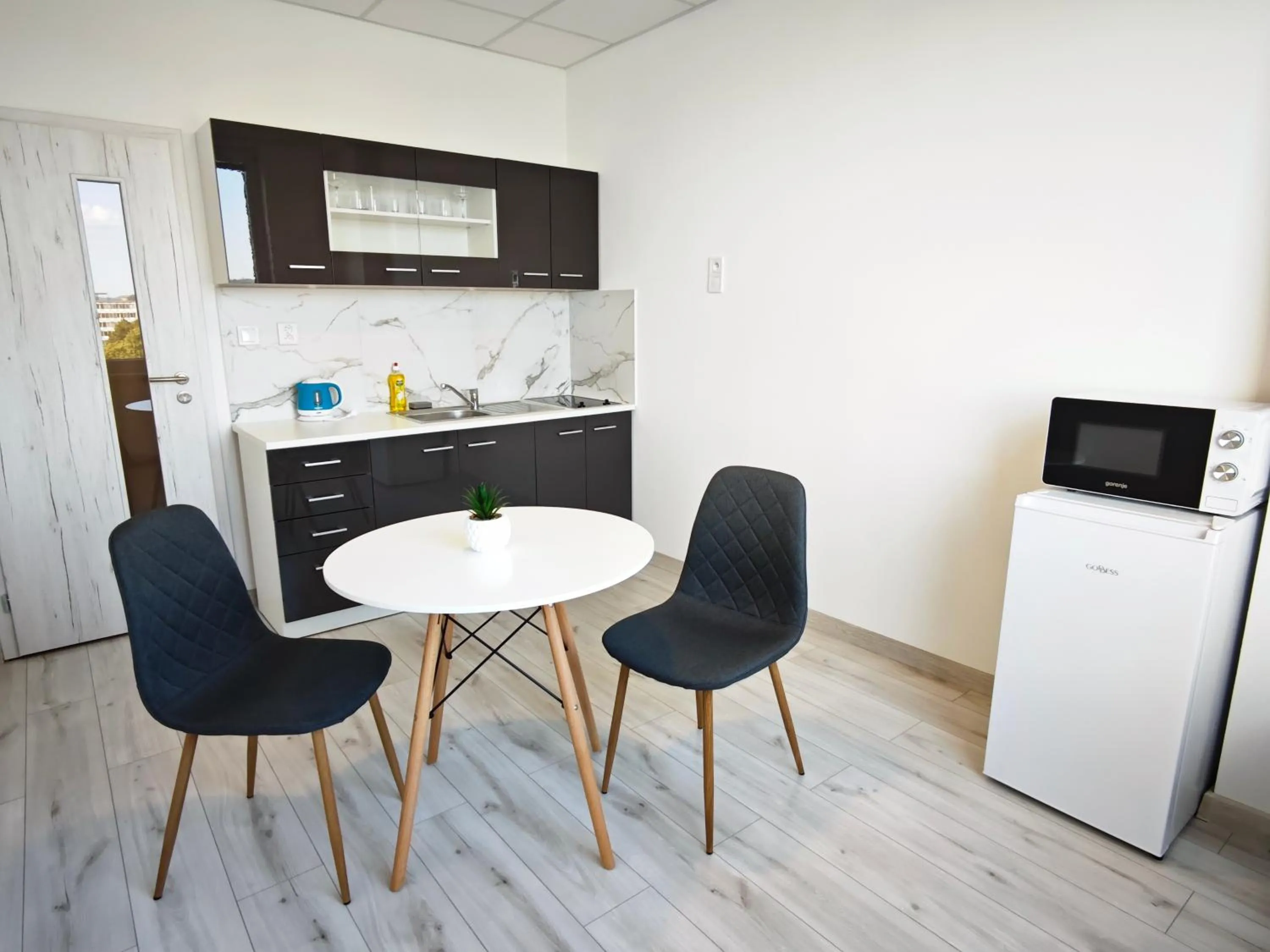 Kitchen or kitchenette in Hotel Slobi