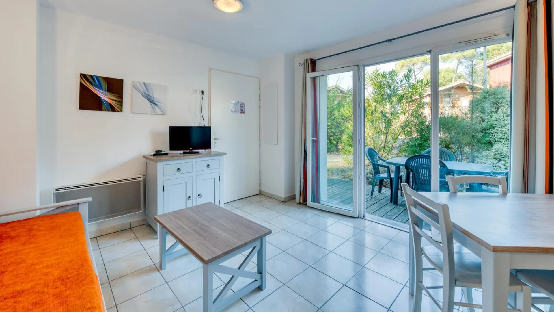 Living room in Vacancéole - Le Domaine des Grands Lacs