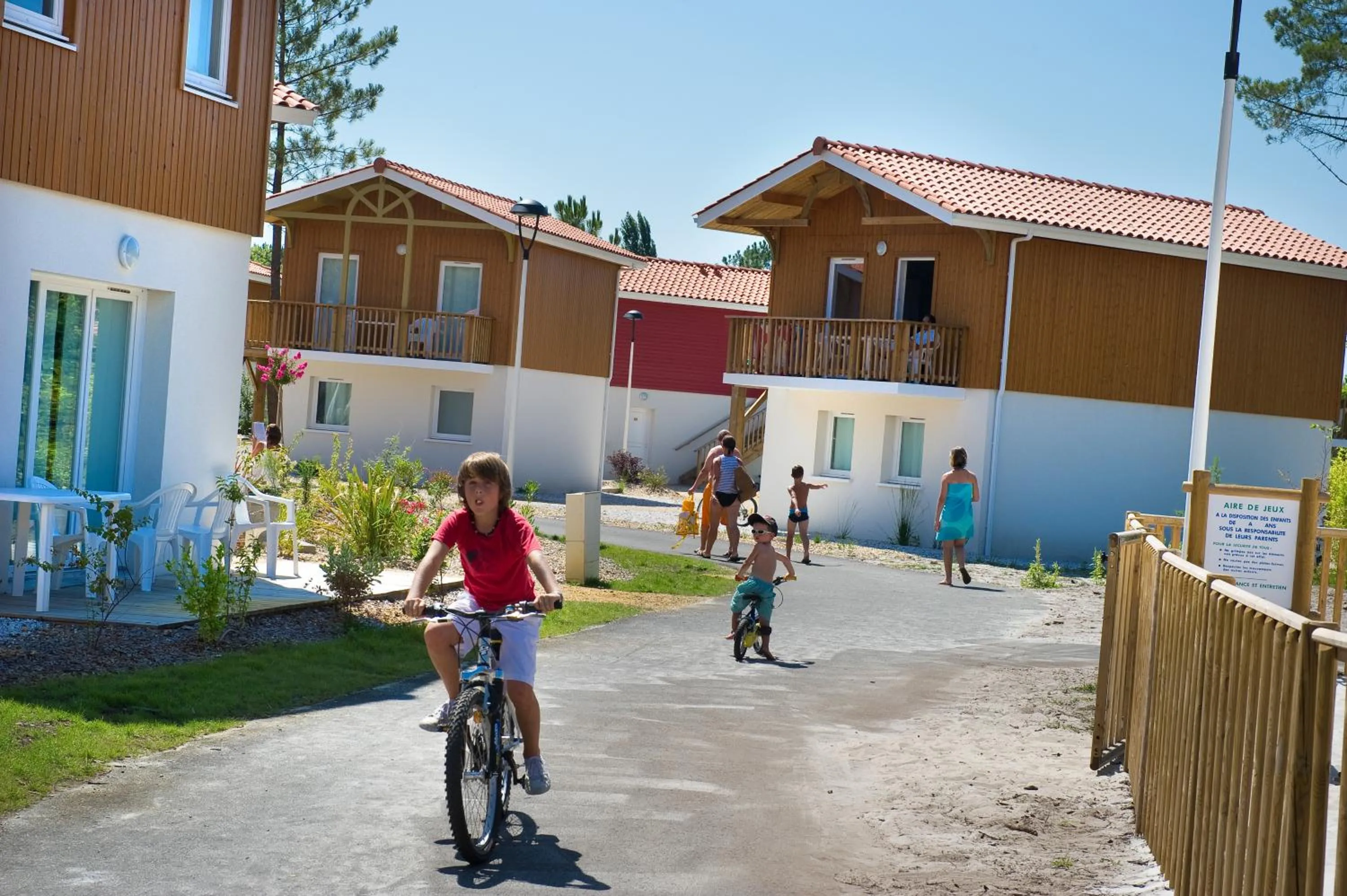 Facade/entrance in Vacancéole - Le Domaine des Grands Lacs