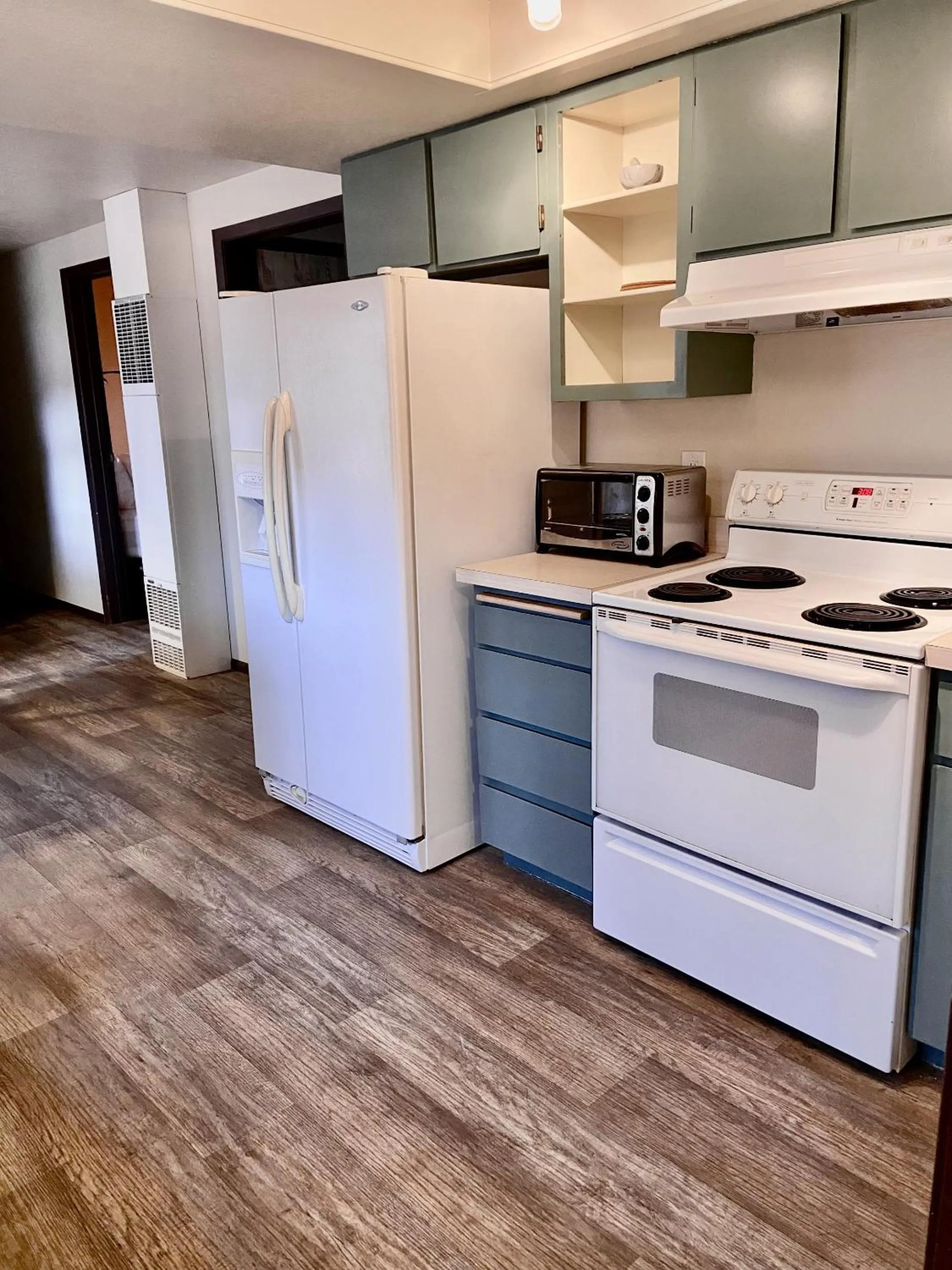 Kitchen or kitchenette in The Finca - Moab's Hidden Gem