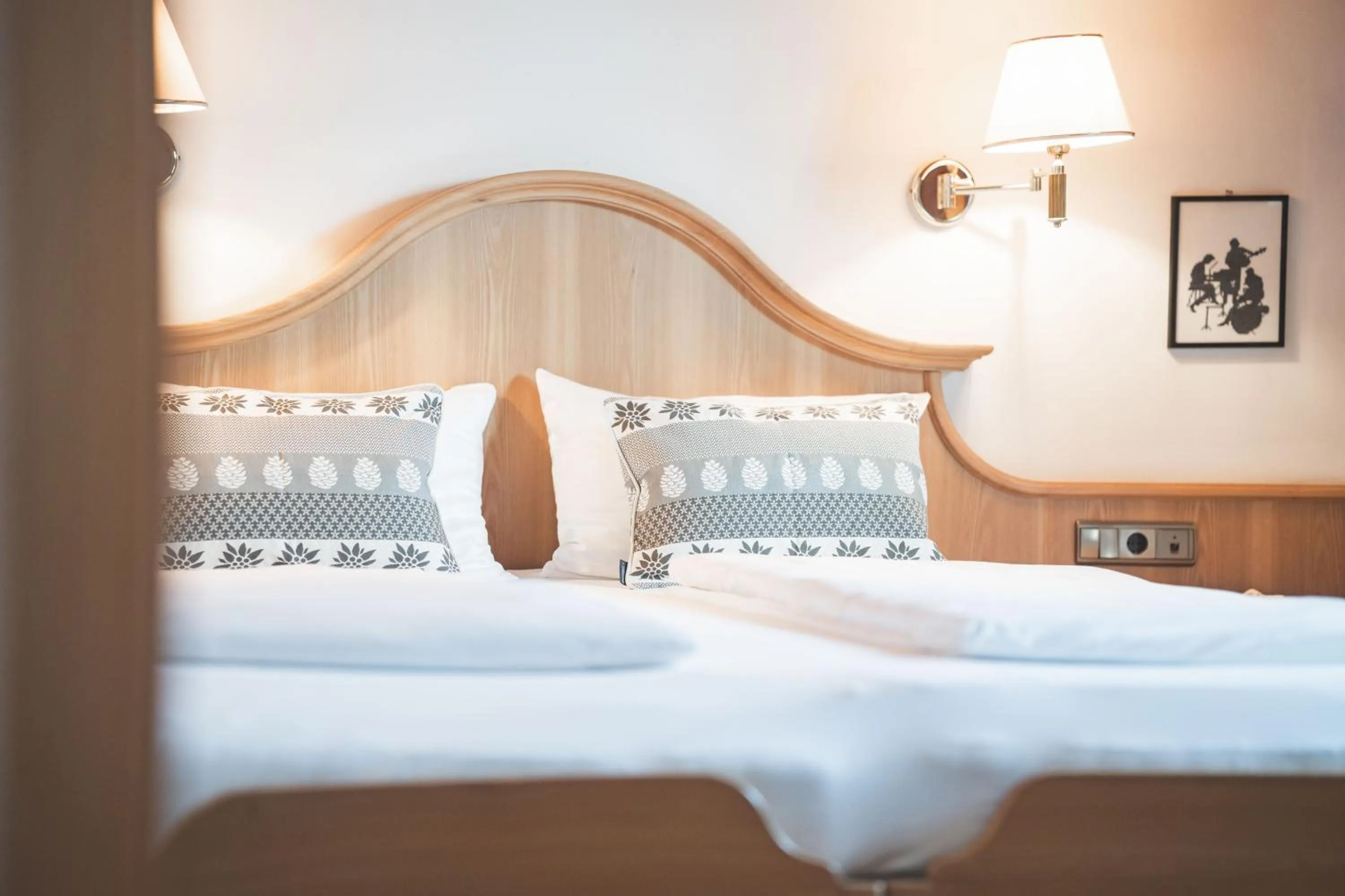 Photo of the whole room, Bed in Arthotel Gratschwirt