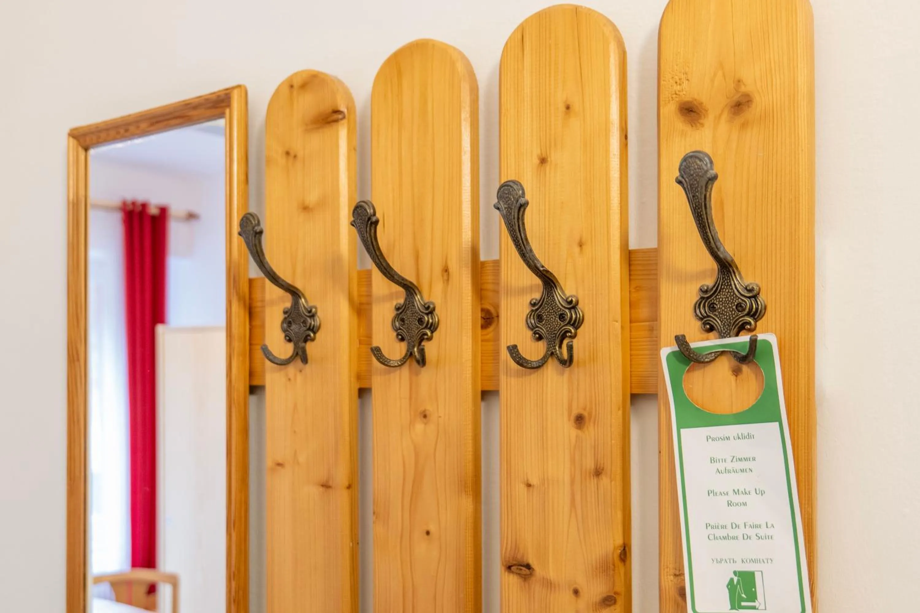 wardrobe in Sport Hotel Gejzirpark