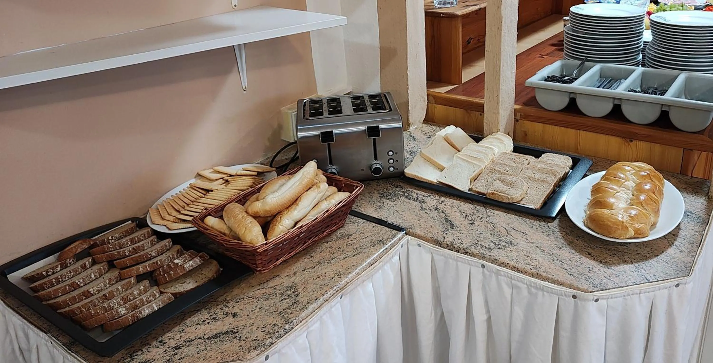 Breakfast in Sport Hotel Gejzirpark