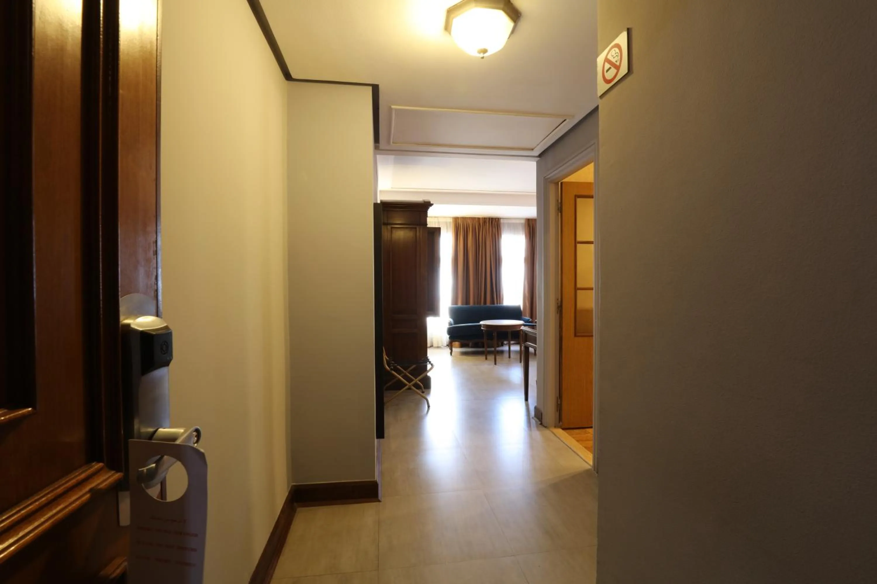 Bed in Hôtel Les Saisons