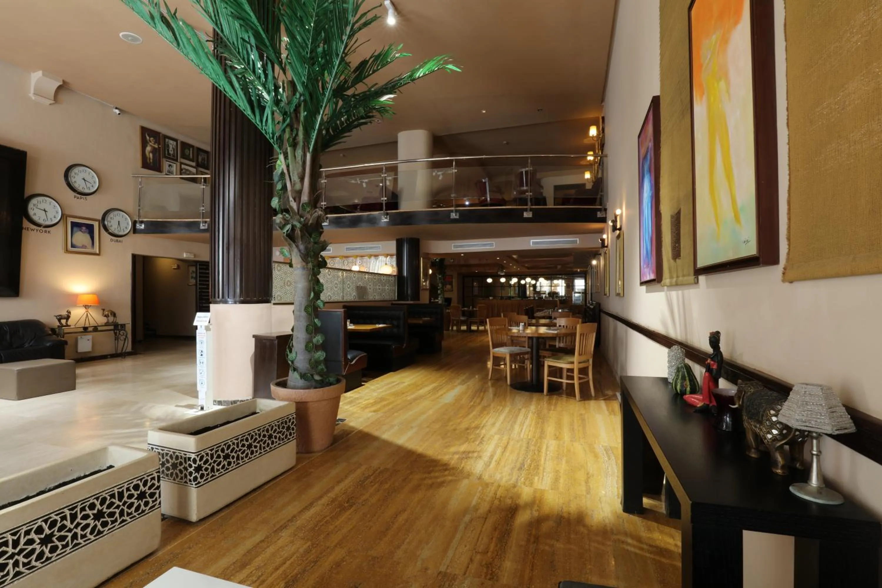 Lobby or reception in Hôtel Les Saisons