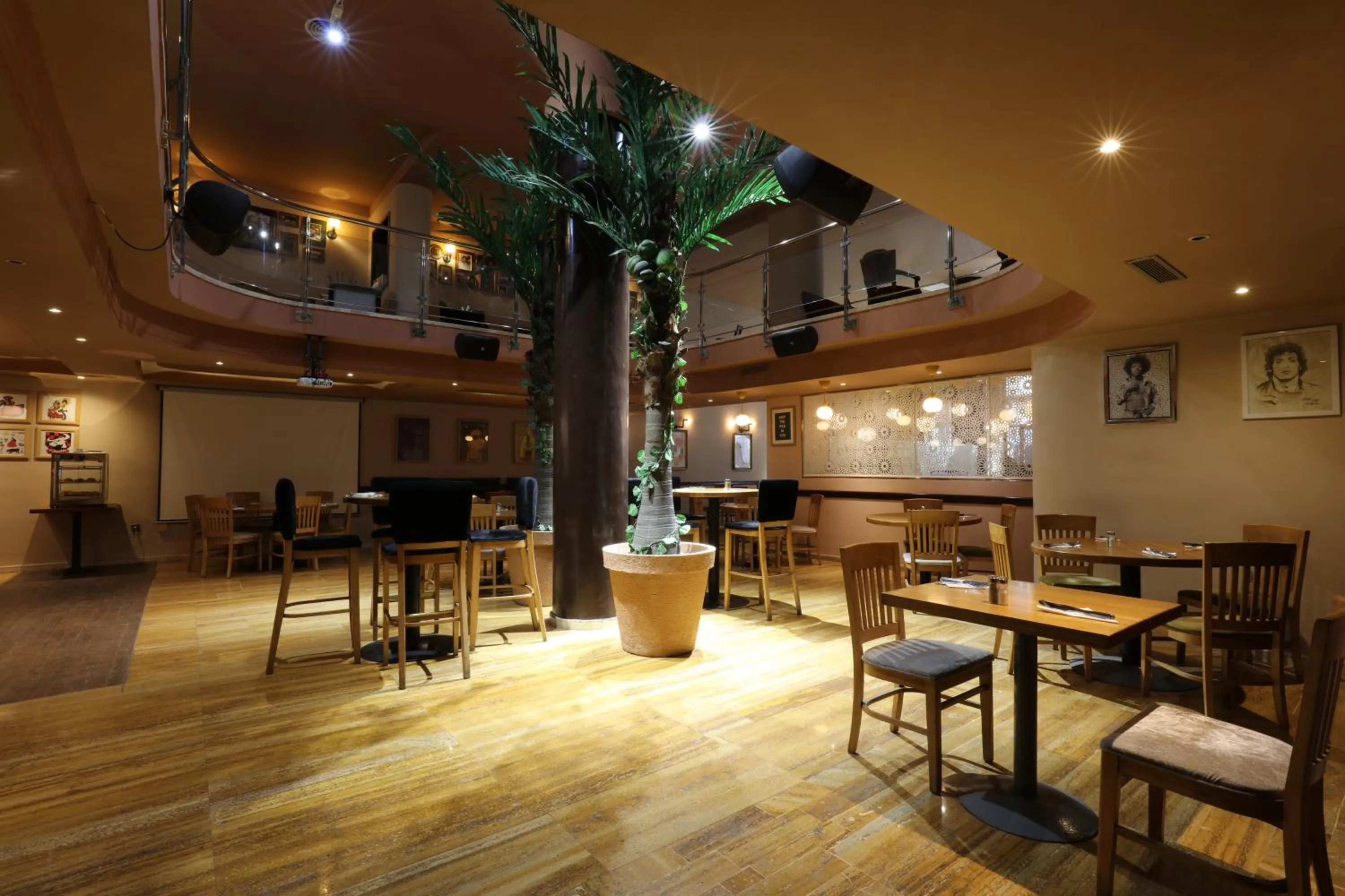 Restaurant/places to eat in Hôtel Les Saisons