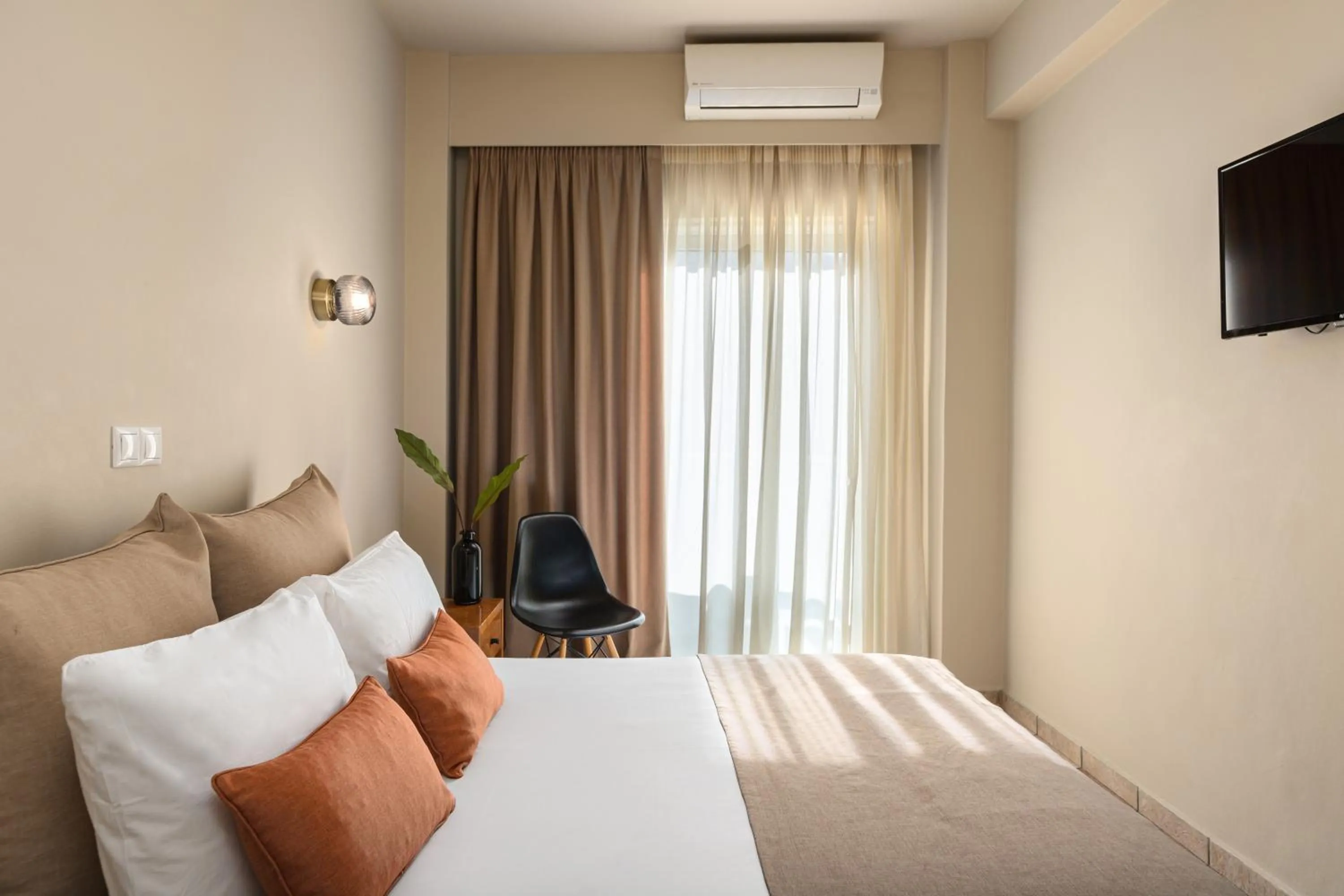 Bed in Hotel Delfini