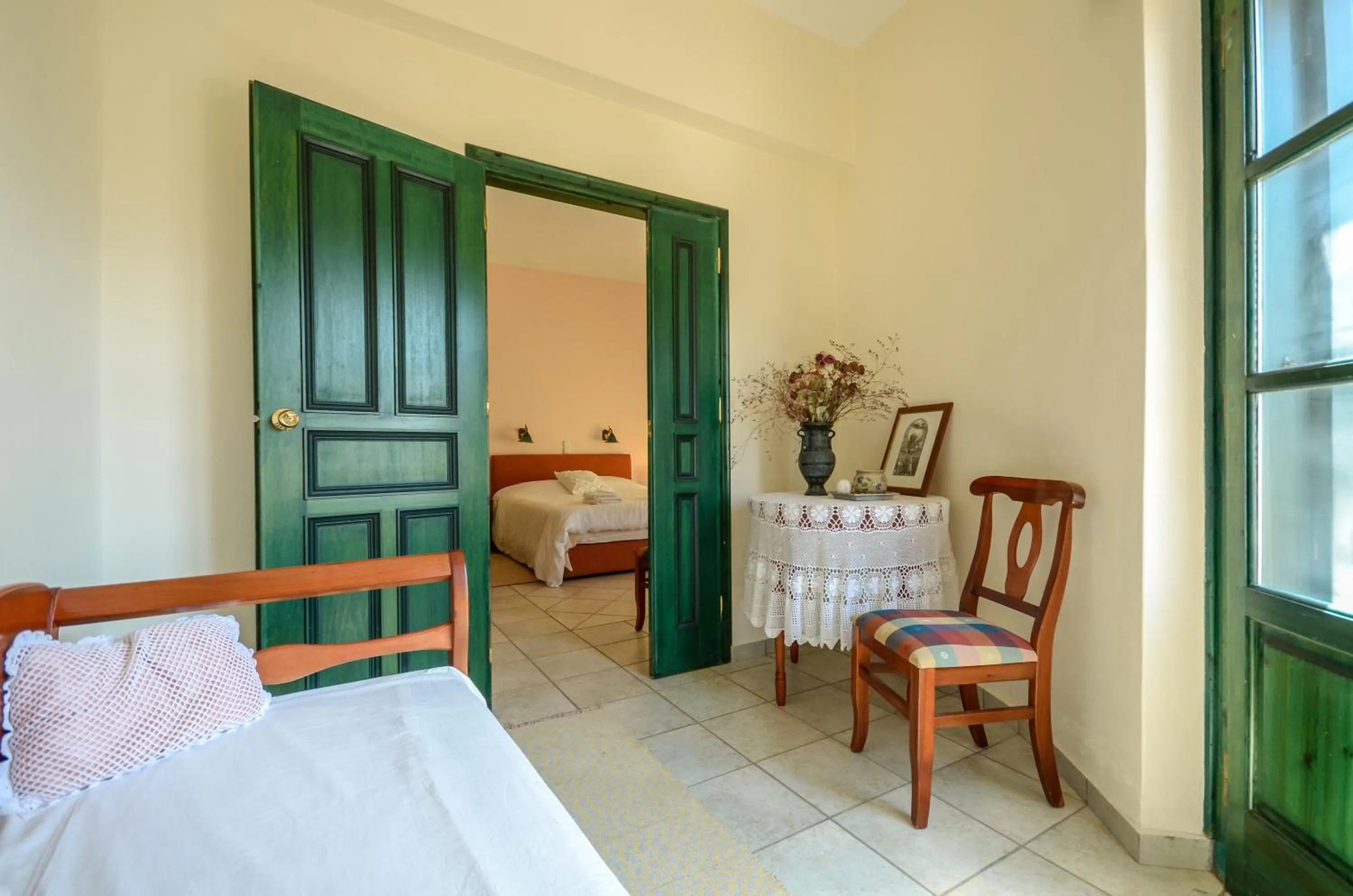 Photo of the whole room, Bed in Apollon Hotel