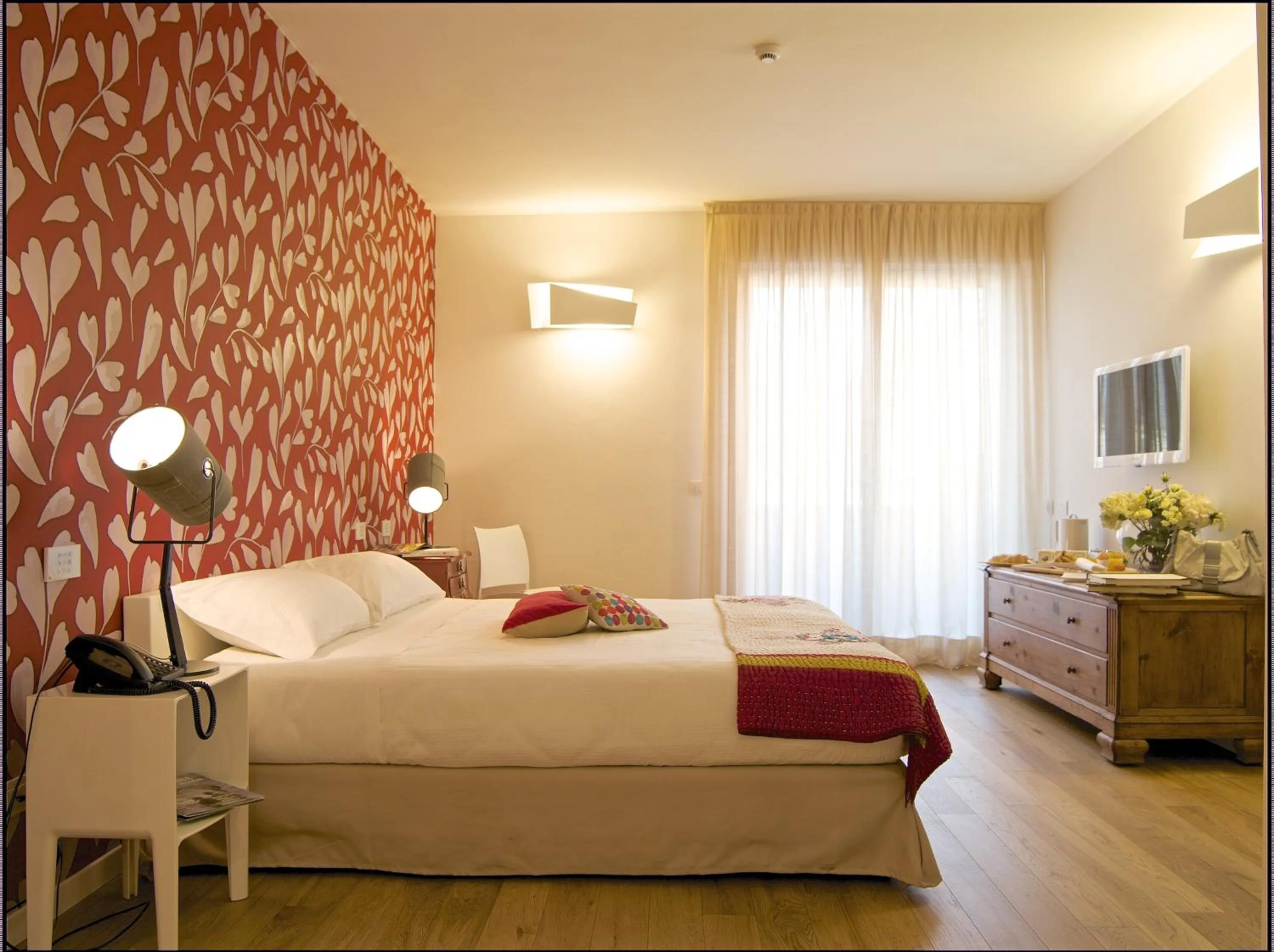 Living room, Bed in Spluga Sosta & Hotel