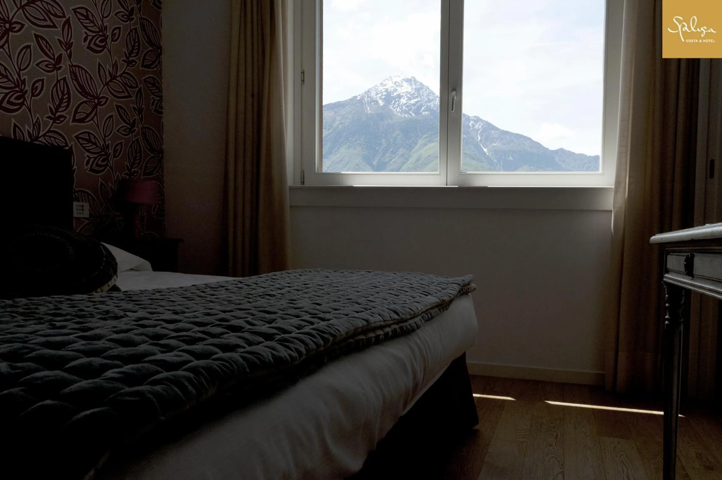 Property building, Bed in Spluga Sosta & Hotel