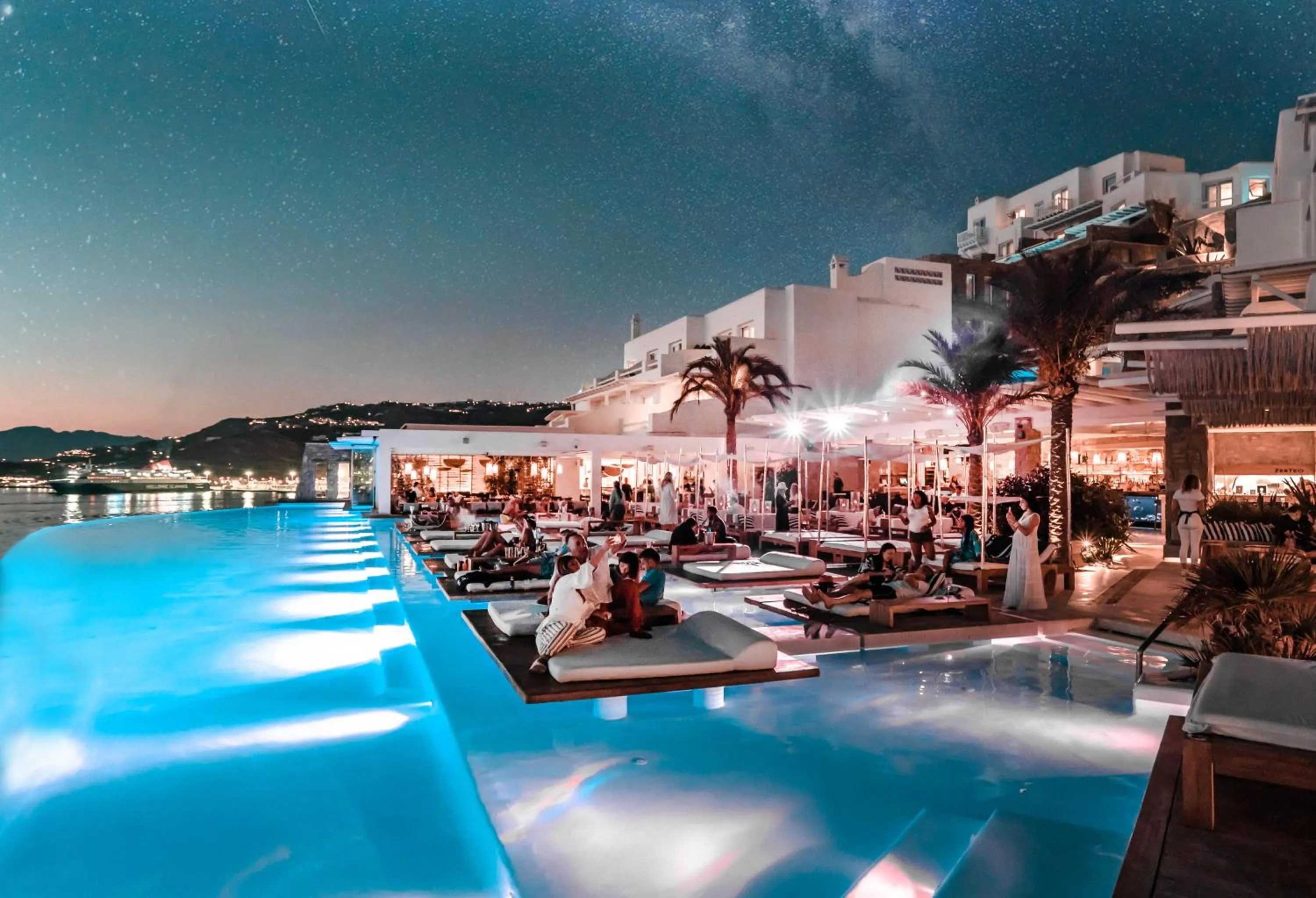 Swimming pool in Cavo Tagoo Mykonos
