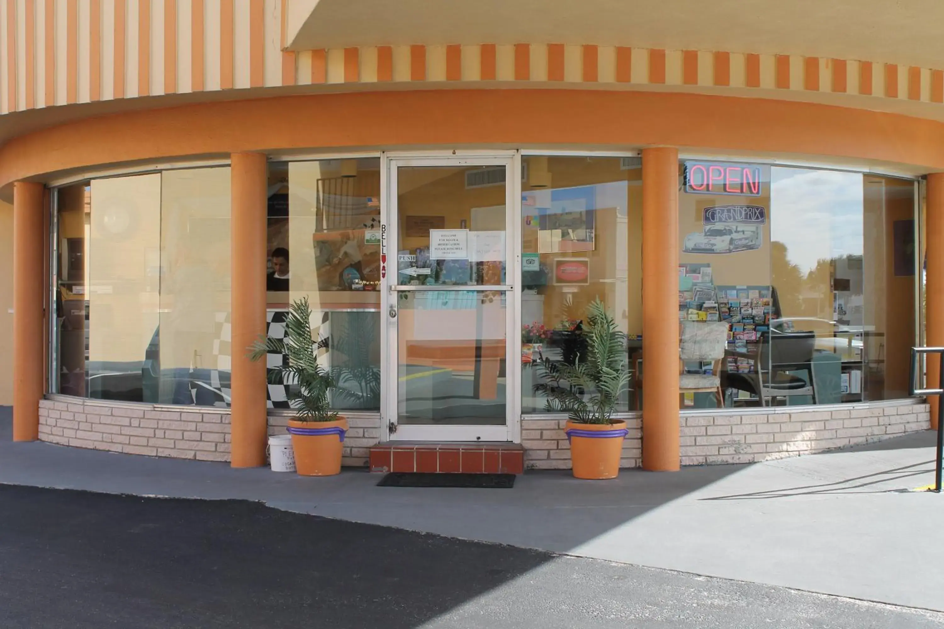 Lobby or reception in Grand Prix Motel Beach Front Lobby or reception in Grand Prix Motel Beach Front