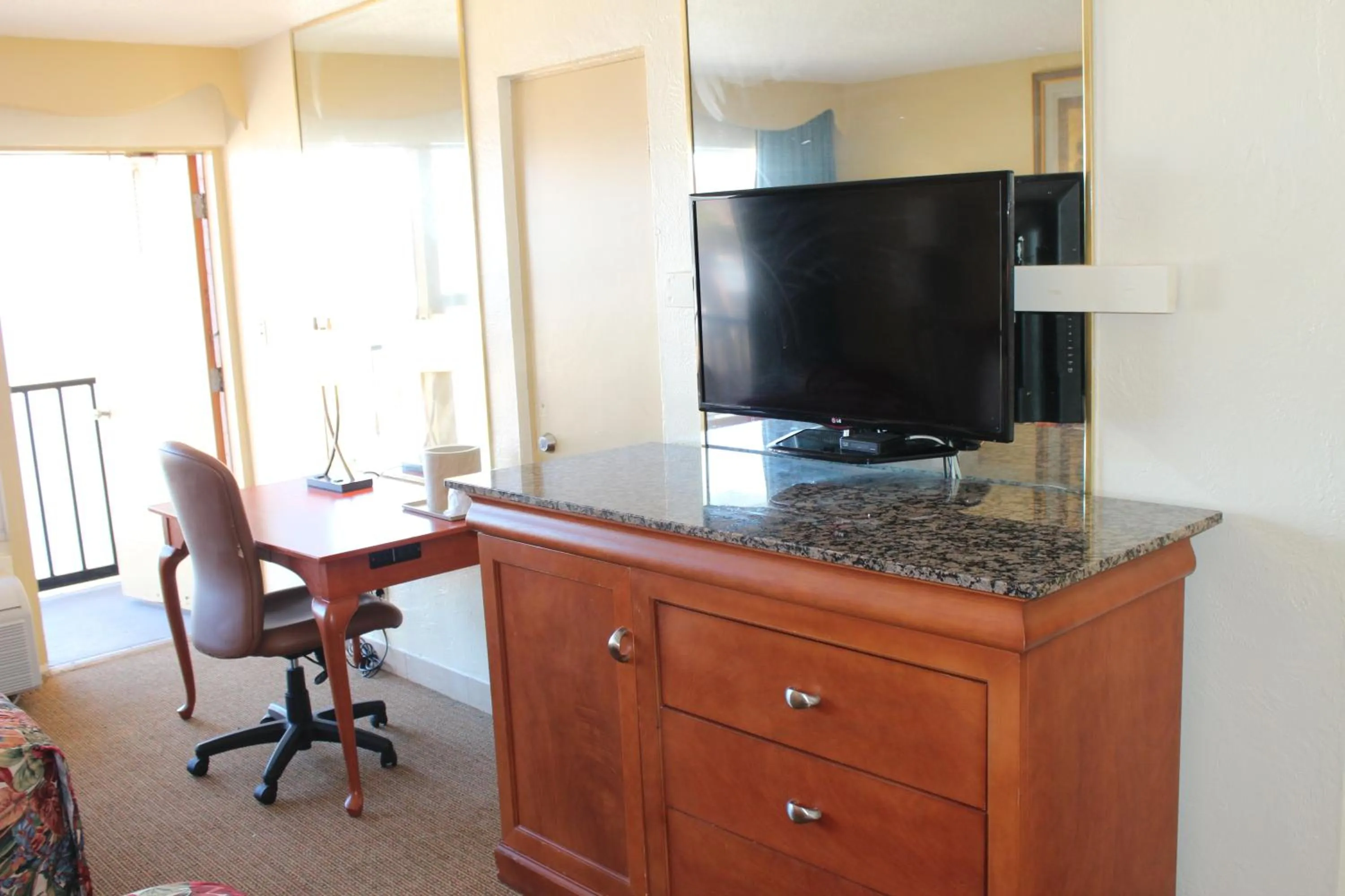 Grand Prix Motel Beach Front