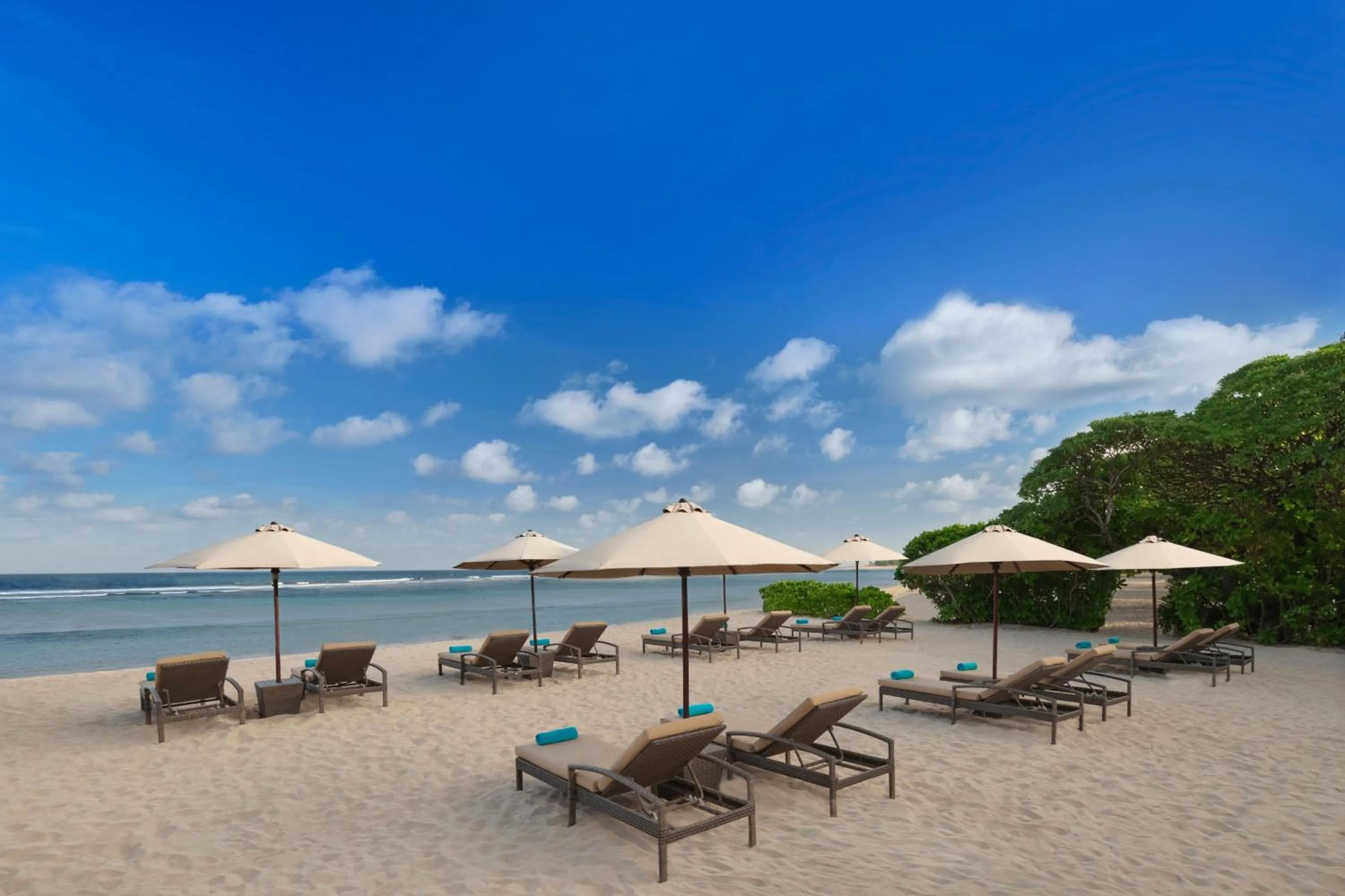Beach in Courtyard by Marriott Bali Nusa Dua Resort