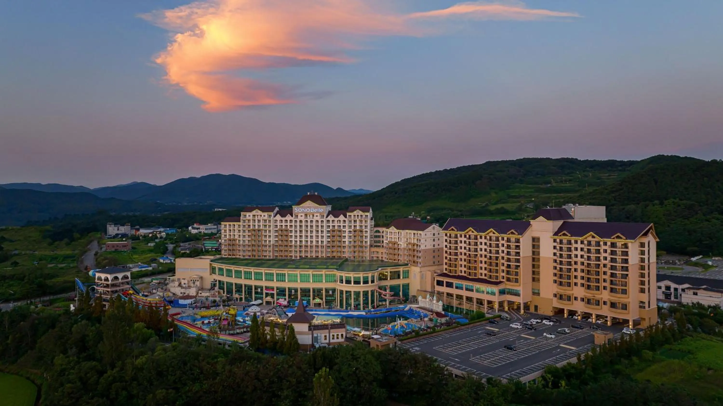 Property building in Sono Belle Cheonan