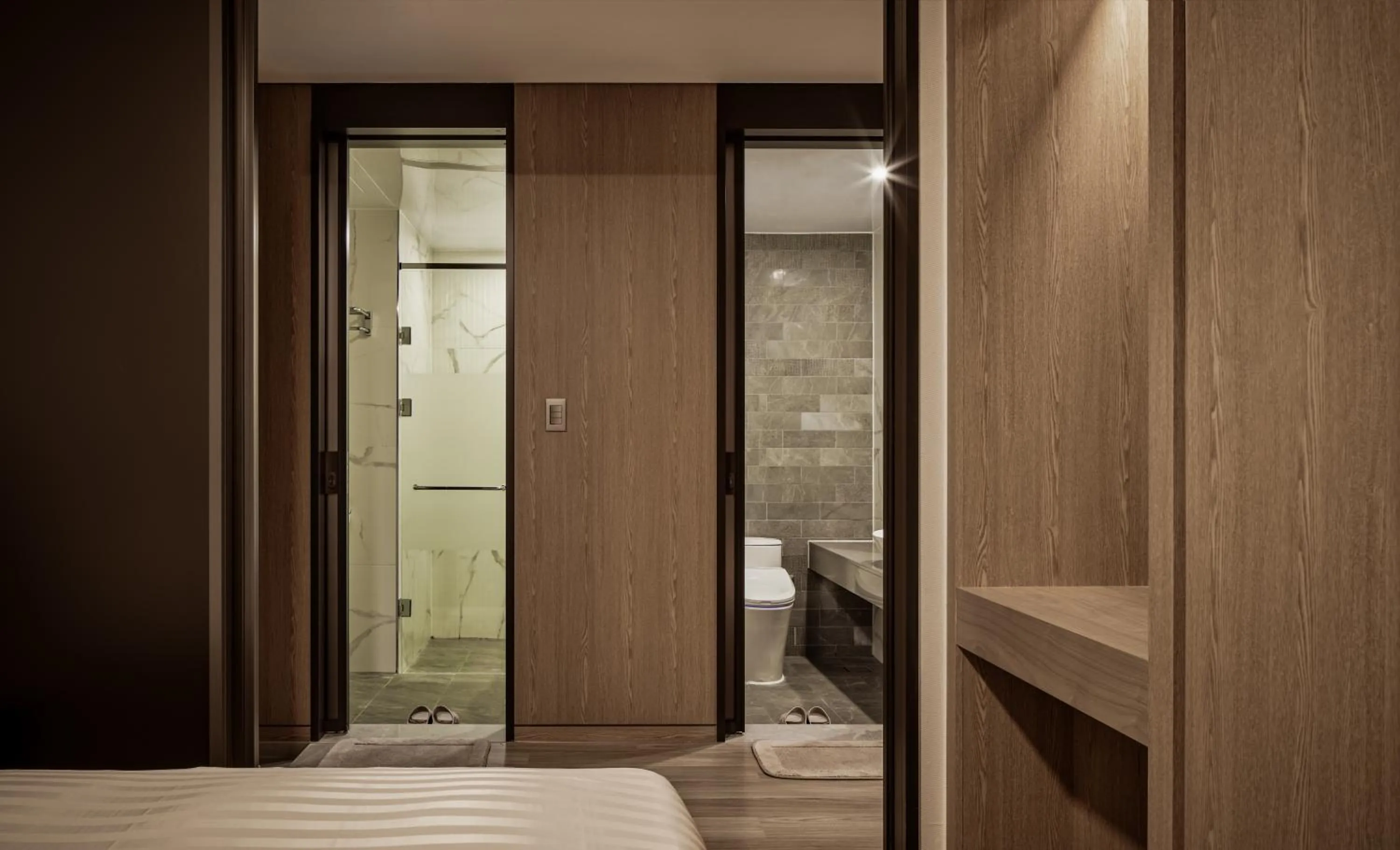 Bathroom, Bed in Sono Belle Cheonan